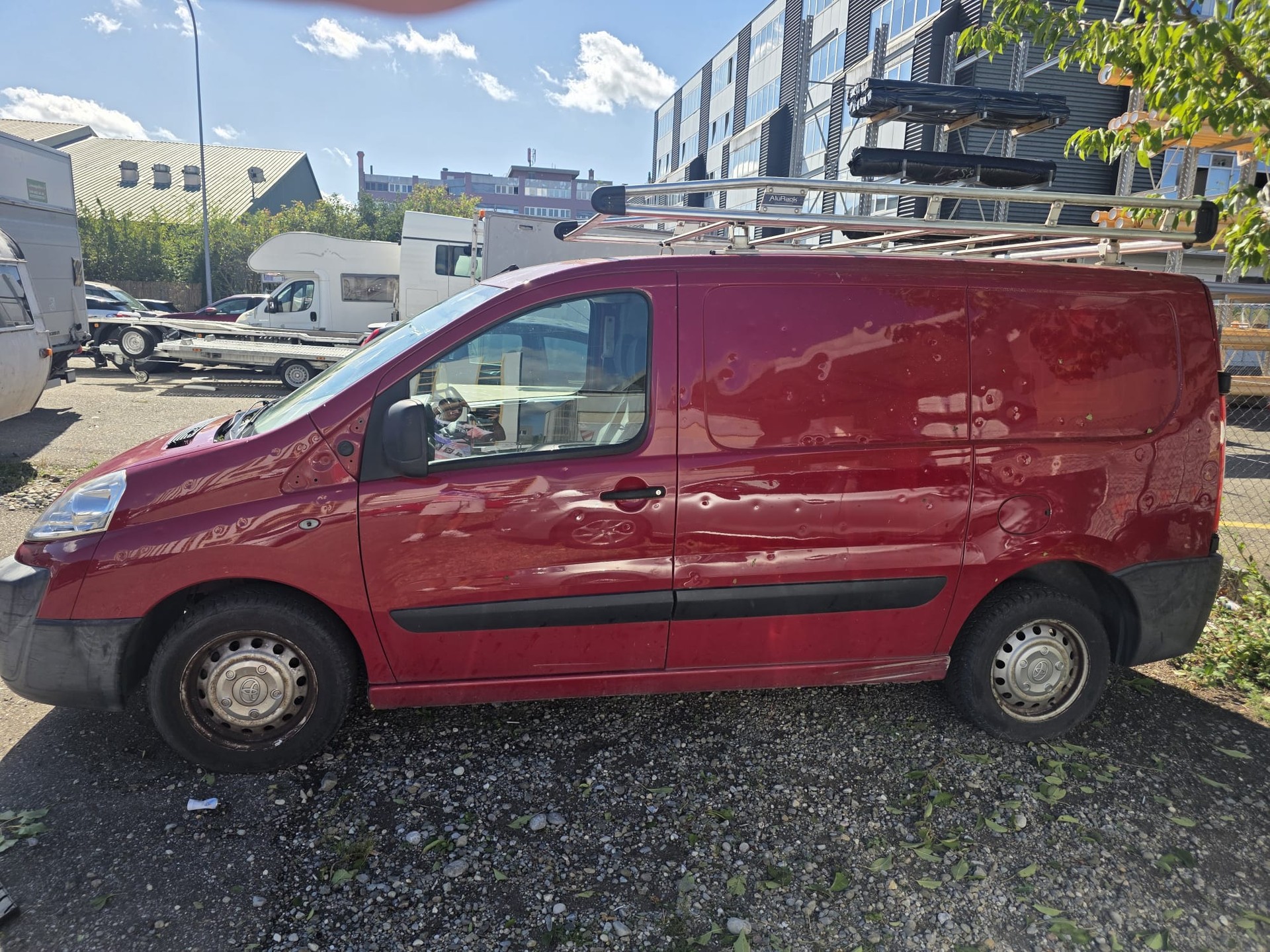 TOYOTA Proace 1.6D Glass Van Terra L1H1-image-2