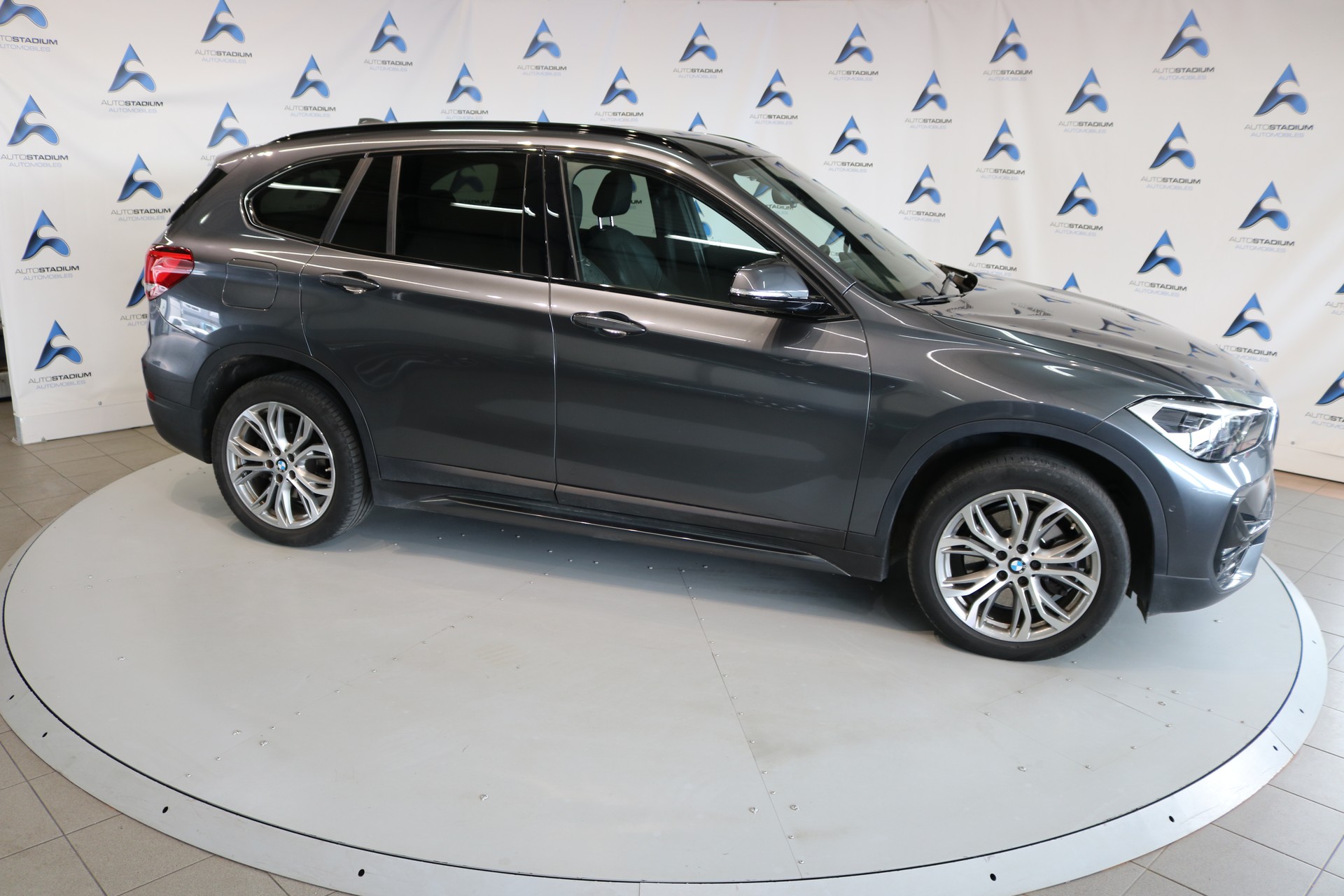 BMW X1 xDrive 20d Sport Line Steptronic-image-32