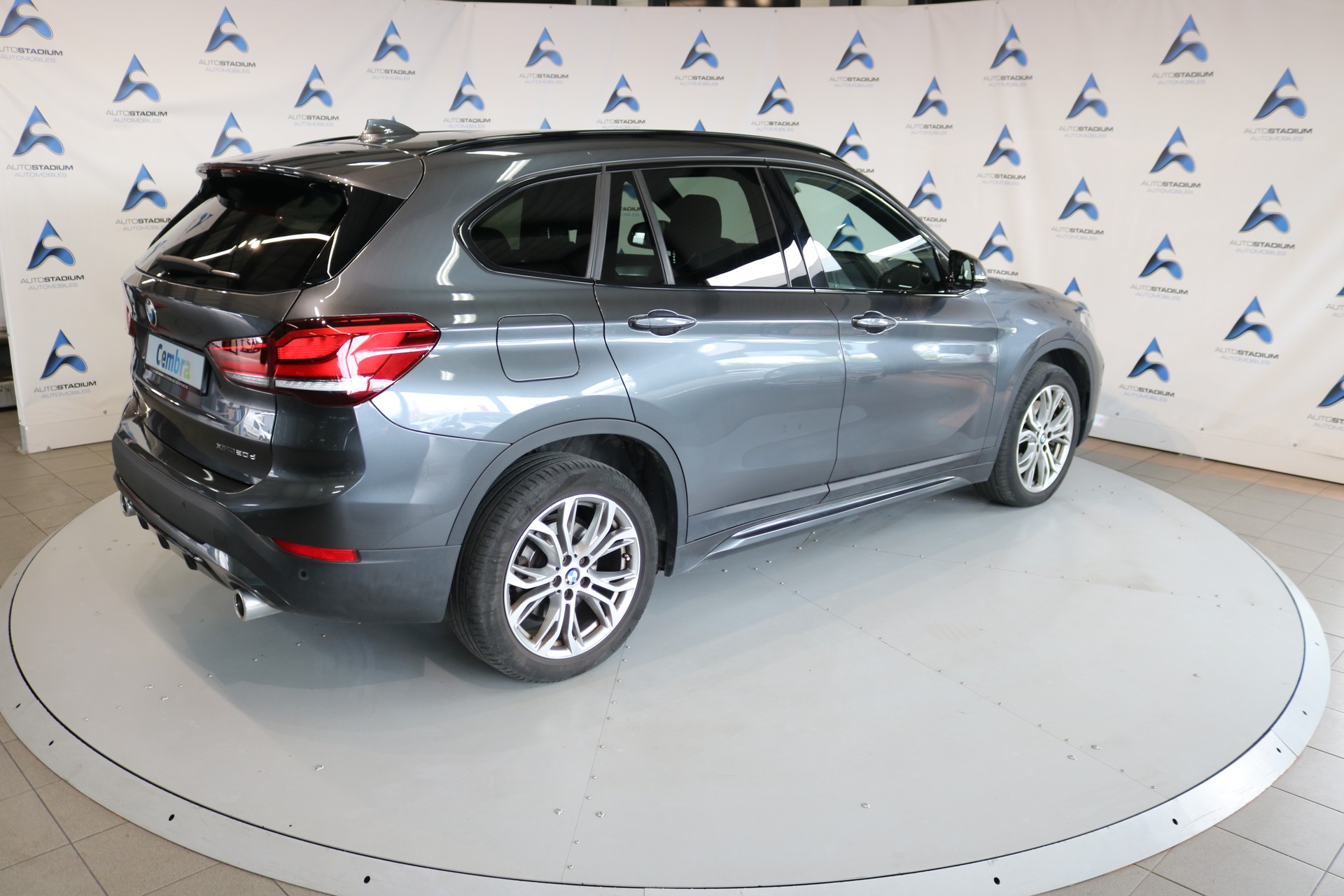 BMW X1 xDrive 20d Sport Line Steptronic-image-27