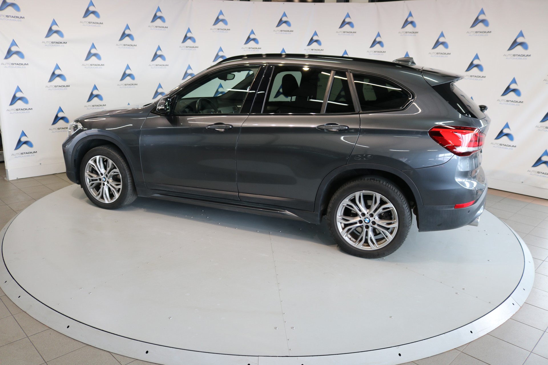 BMW X1 xDrive 20d Sport Line Steptronic-image-18