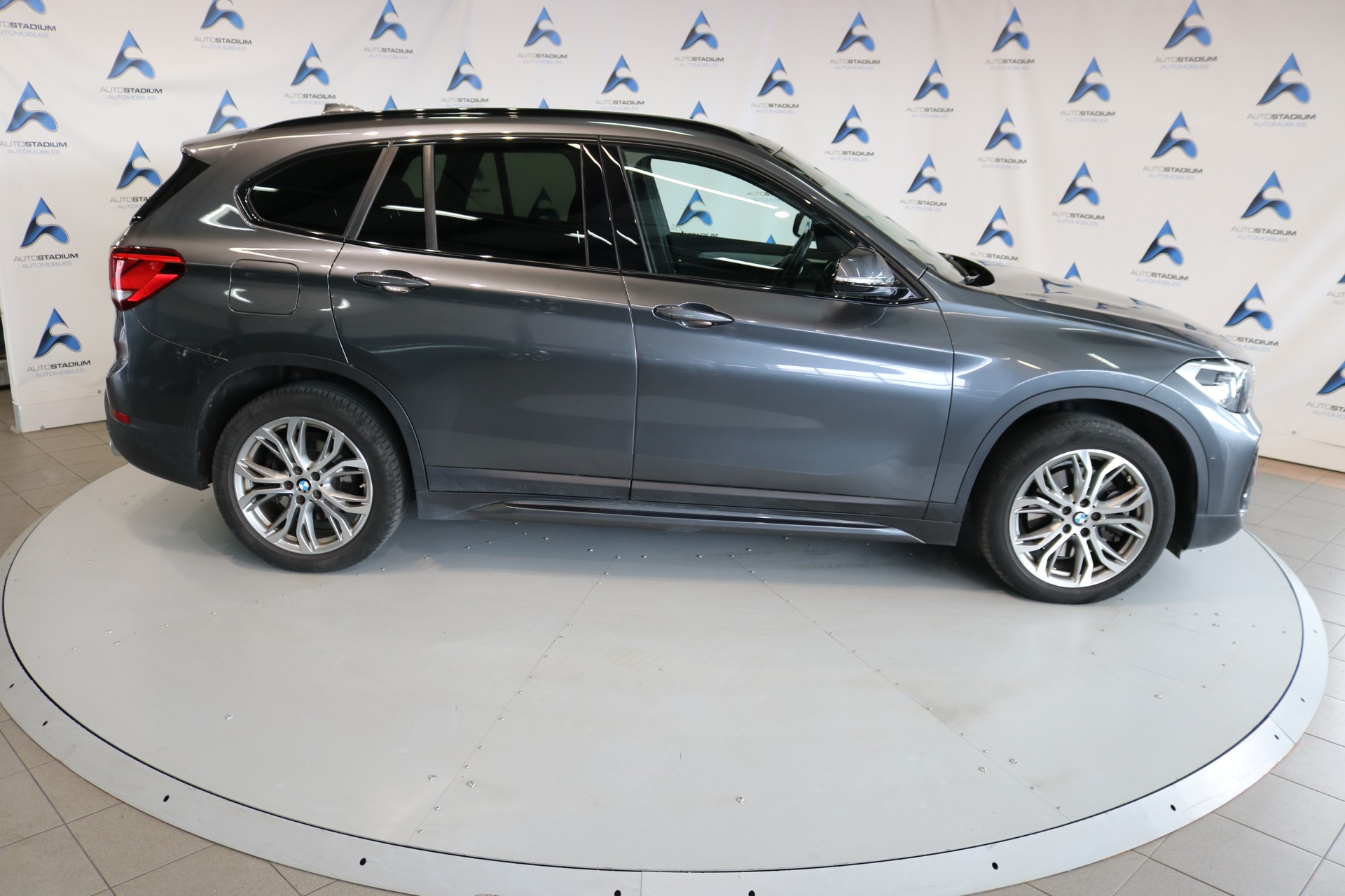BMW X1 xDrive 20d Sport Line Steptronic-image-30