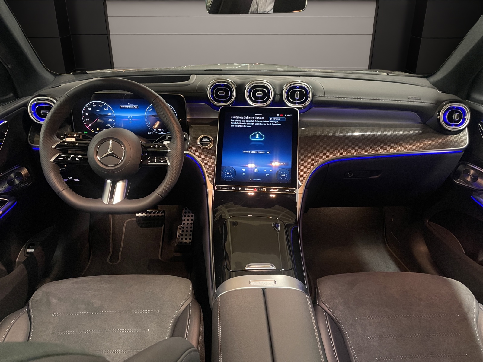 MERCEDES-BENZ GLC 400 e 4Matic EQ Star 9G-Tronic-image-11