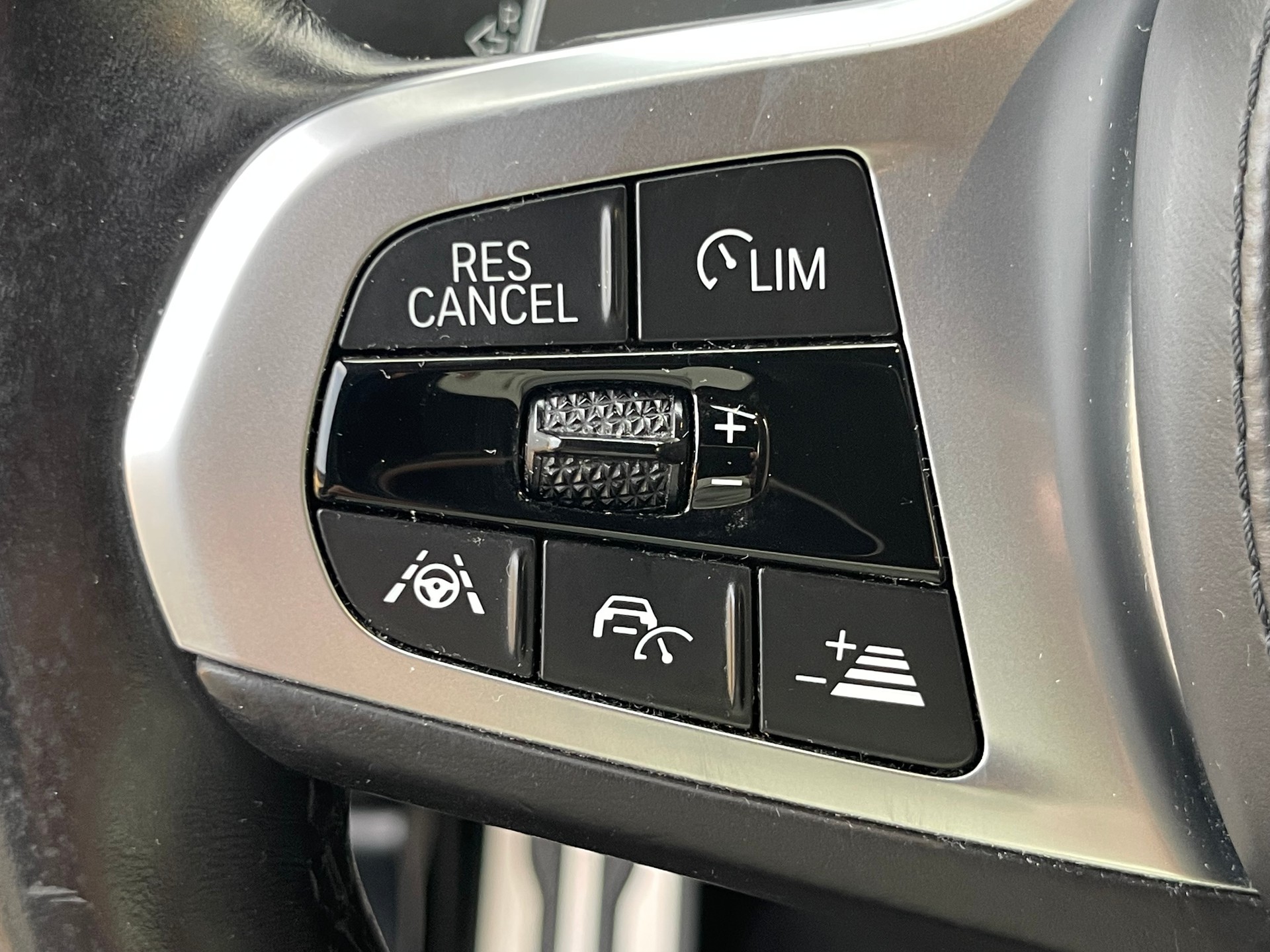 BMW X3 M40d 48V Pure M Sport Steptronic-image-12