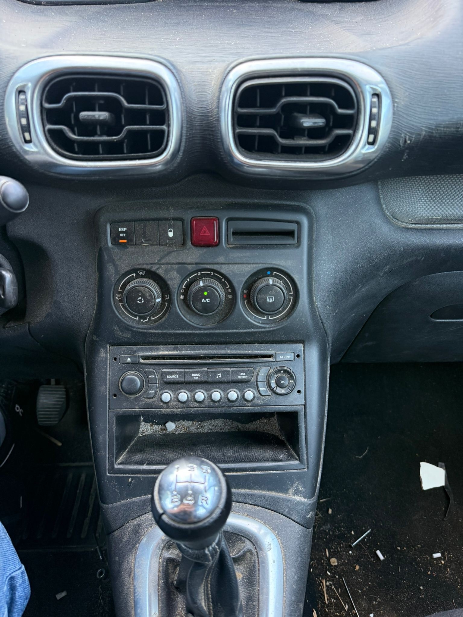 CITROEN C3 Picasso 1.6 HDi Chic (SX)-image-9