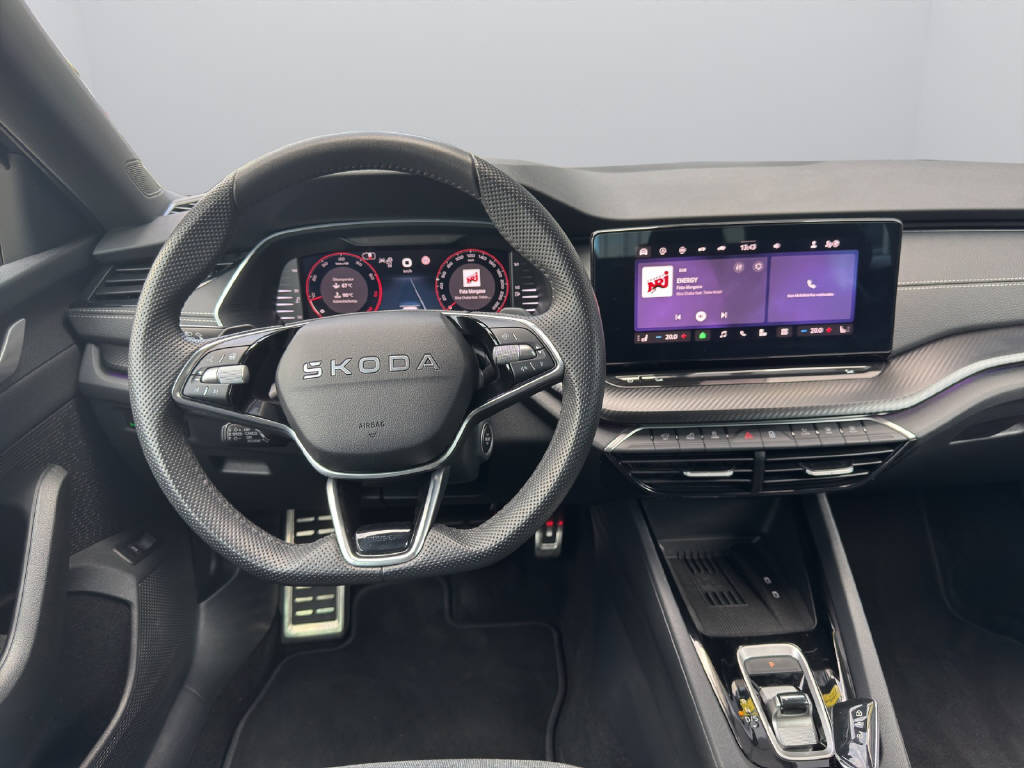 SKODA Octavia Combi 2.0 TSI SportLine 4x4 DSG-image-9