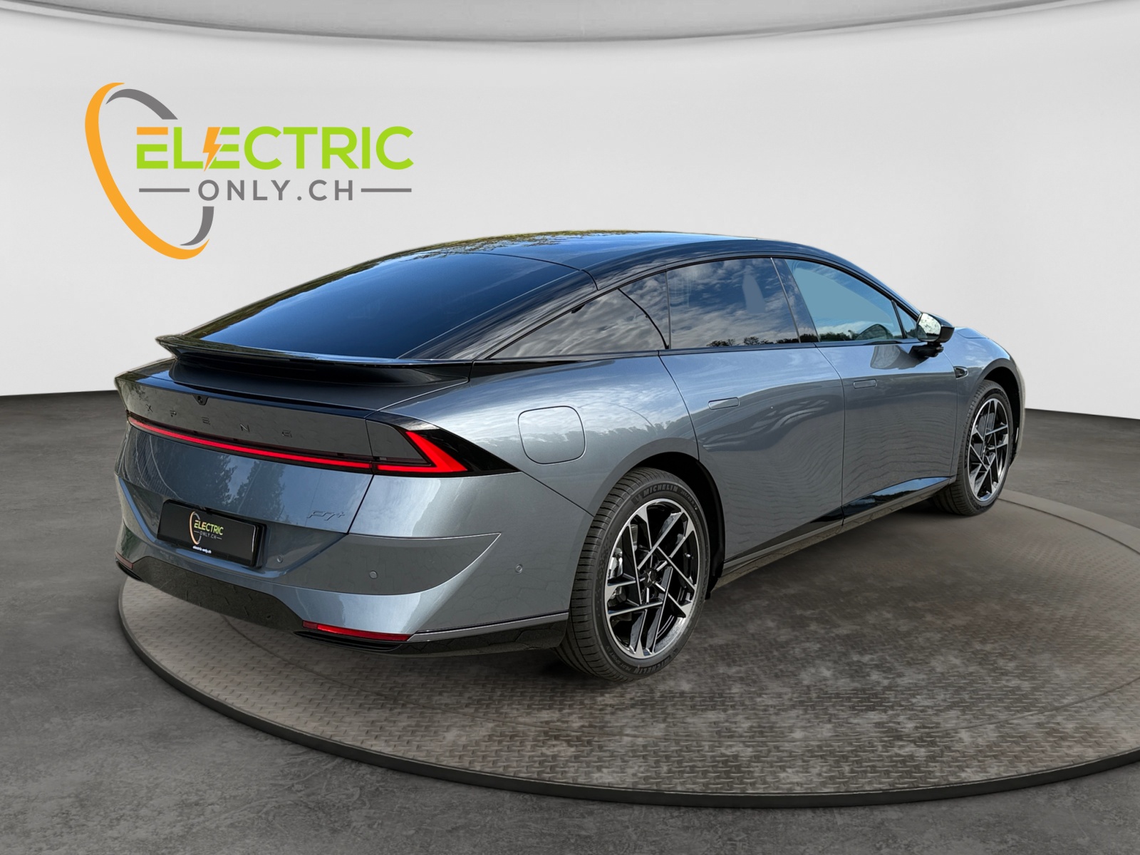XPENG P7+ Long Range RWD 74.9kWh-image-4
