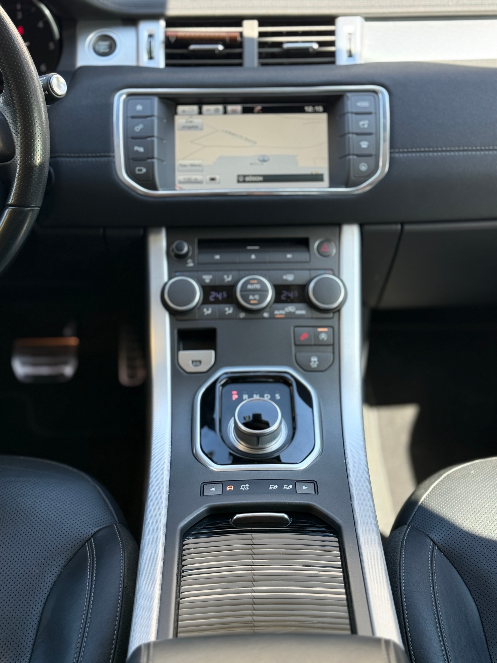 LAND ROVER Range Rover Evoque 2.0 TD4 HSE Dynamic AT9-image-12