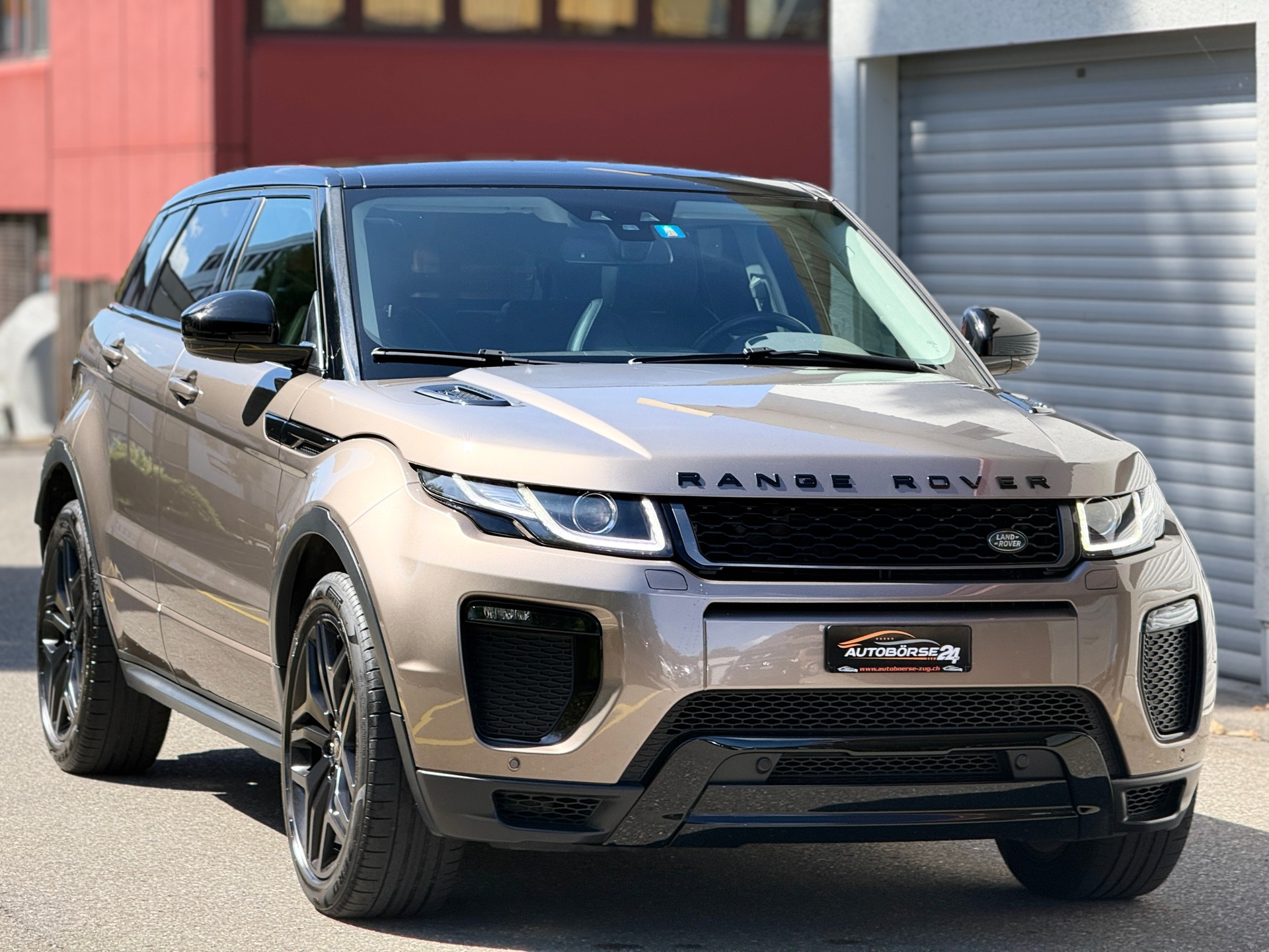 LAND ROVER Range Rover Evoque 2.0 TD4 HSE Dynamic AT9-image-1