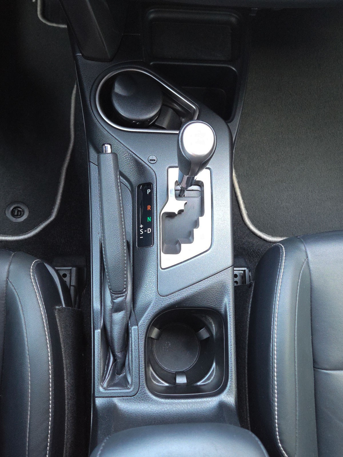TOYOTA RAV-4 2.5 HSD Sol Premium e-CVT-image-15