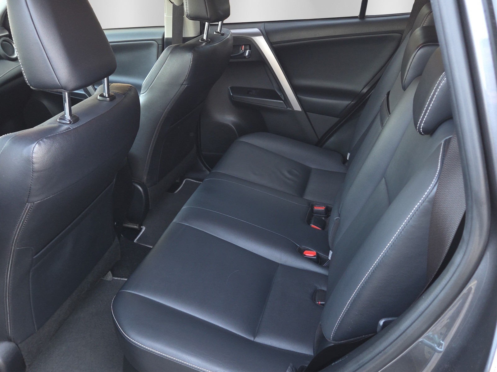 TOYOTA RAV-4 2.5 HSD Sol Premium e-CVT-image-10