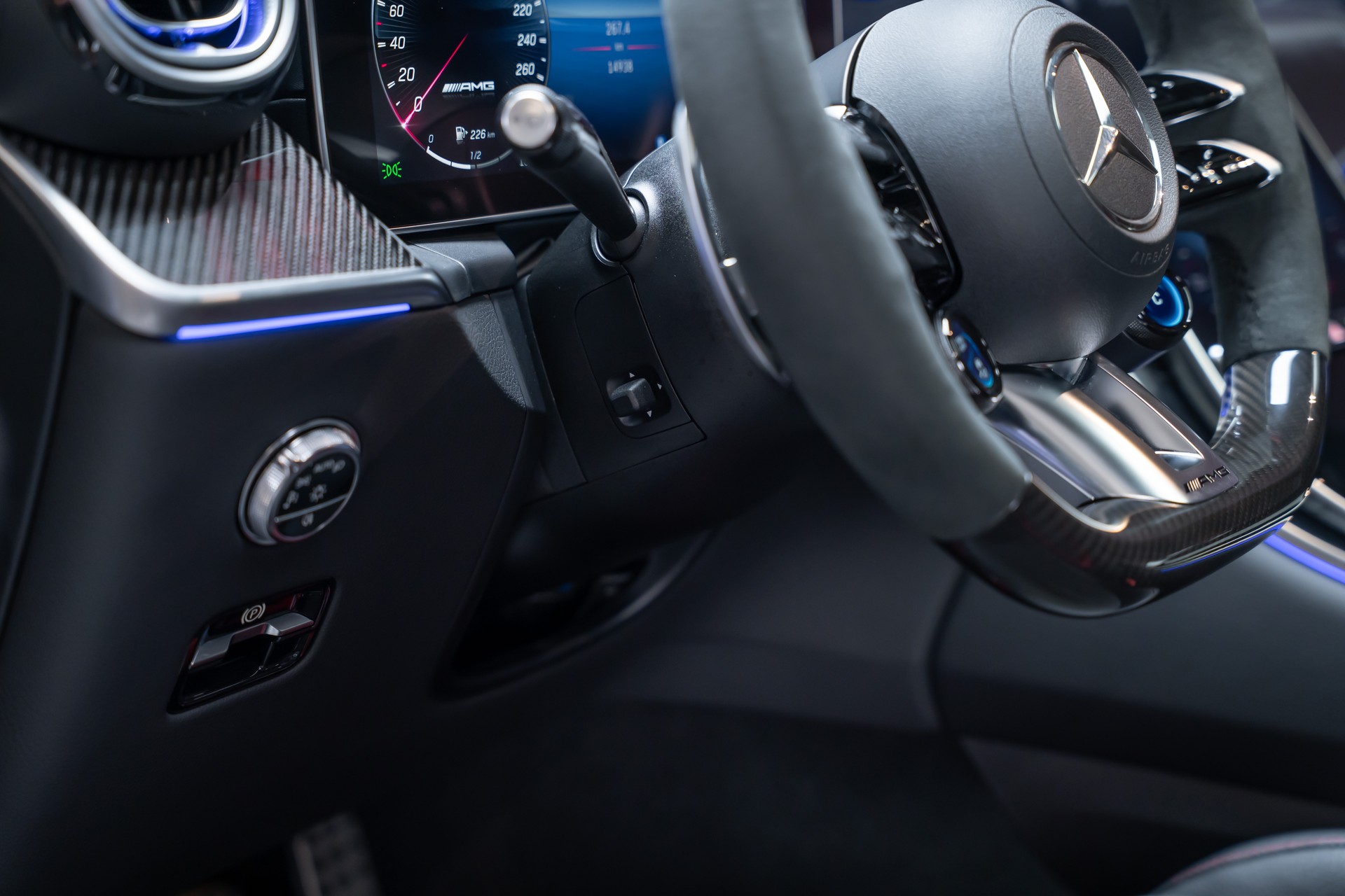 MERCEDES-BENZ GLC 43 AMG Executive Edition 4matic Coupé / Panorama-Glasdach / HeadUp / Performance-Sitze-image-20
