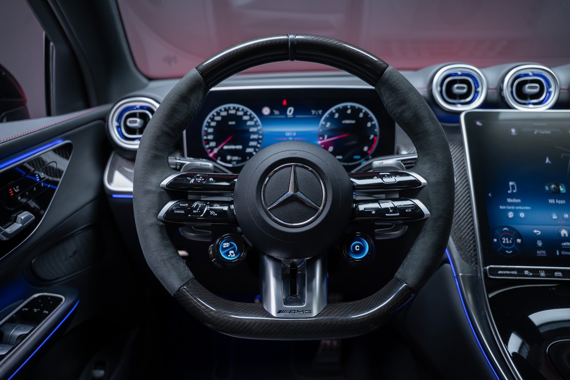 MERCEDES-BENZ GLC 43 AMG Executive Edition 4matic Coupé / Panorama-Glasdach / HeadUp / Performance-Sitze-image-35