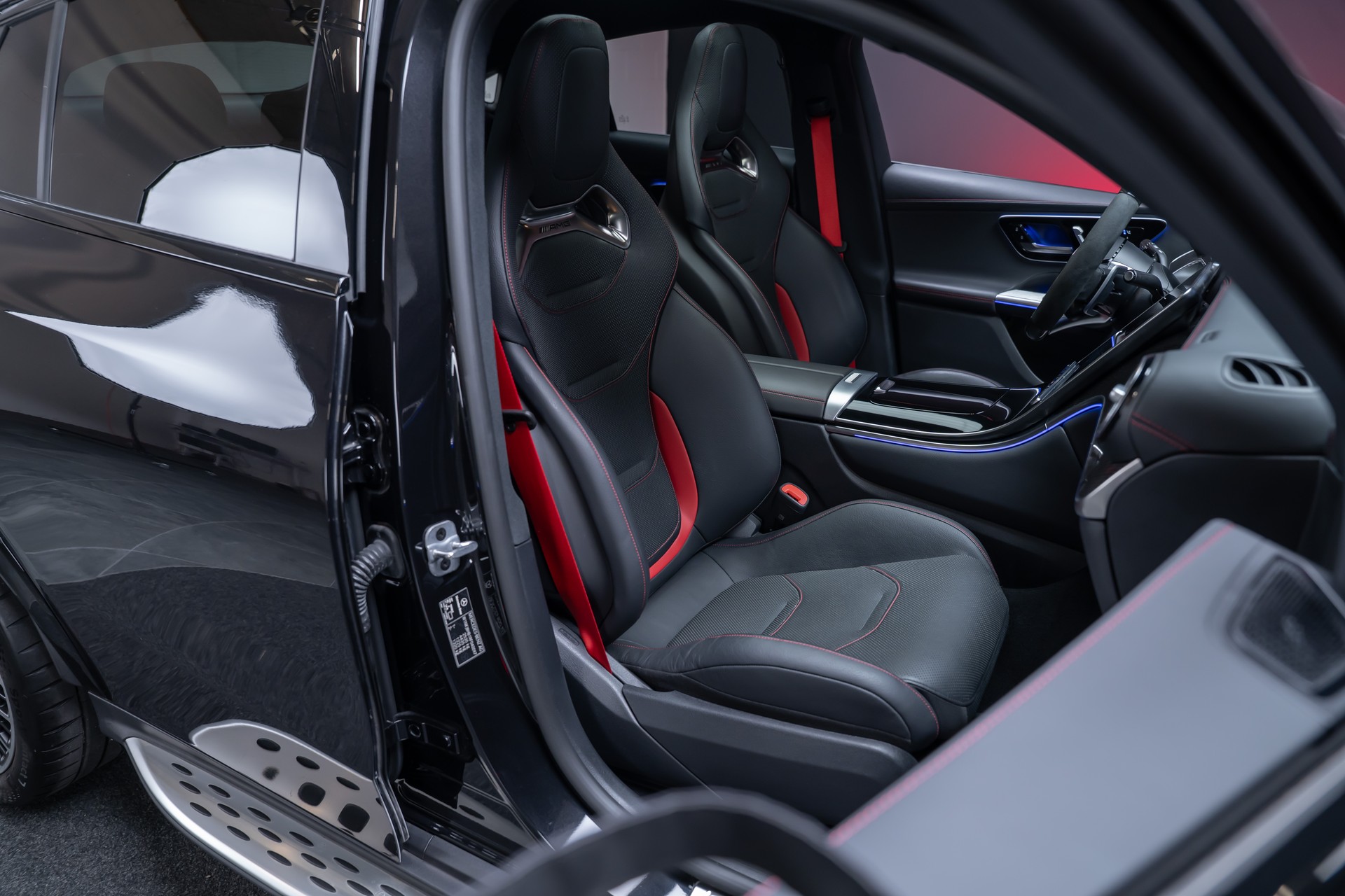MERCEDES-BENZ GLC 43 AMG Executive Edition 4matic Coupé / Panorama-Glasdach / HeadUp / Performance-Sitze-image-29