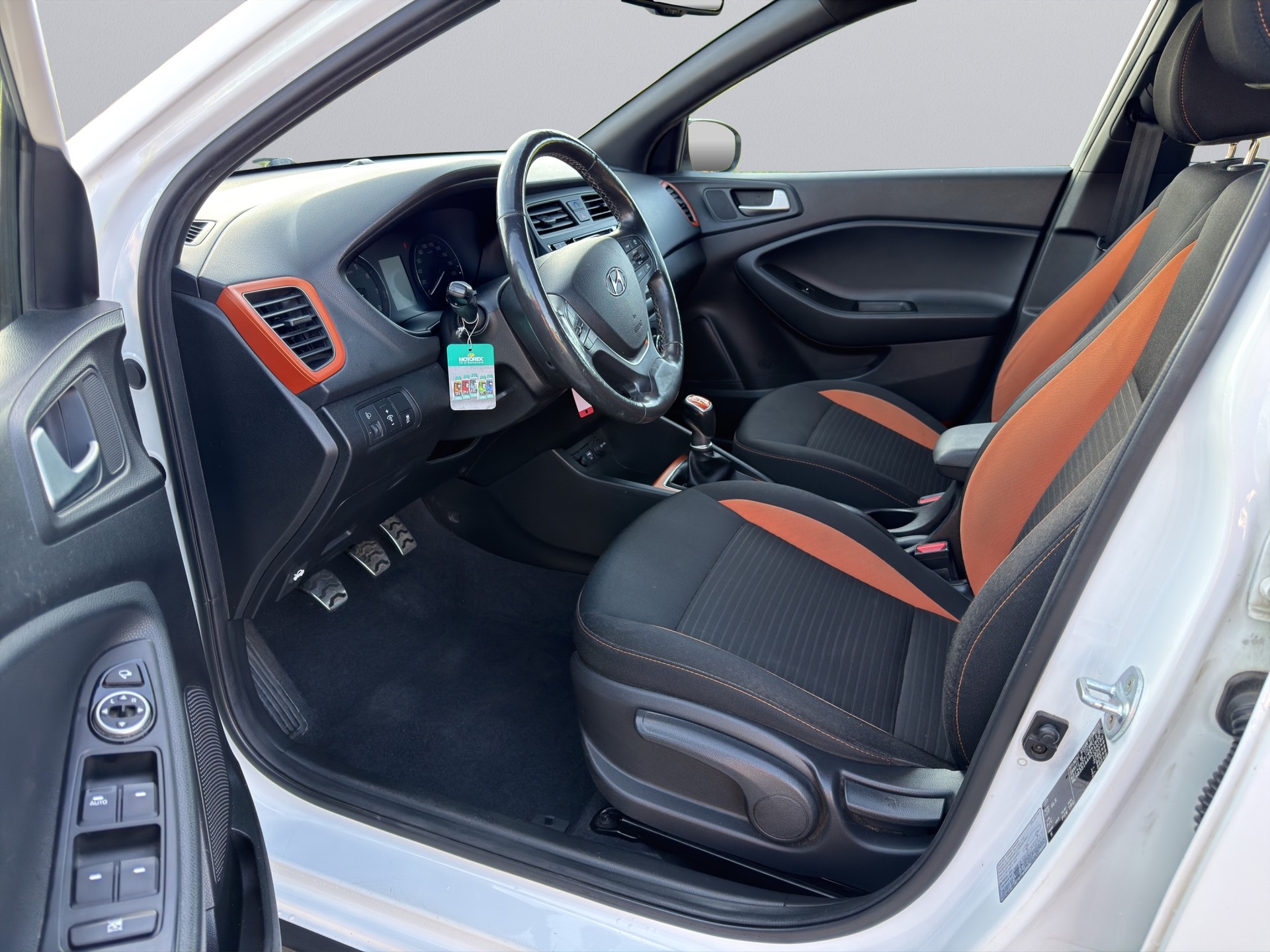 HYUNDAI i20 Active 1.0 T-GDi Amplia-image-7