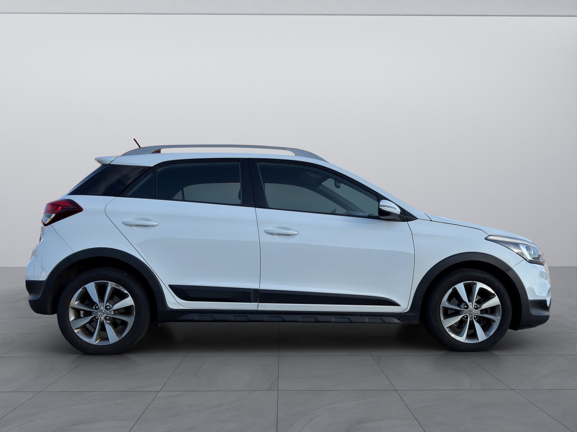 HYUNDAI i20 Active 1.0 T-GDi Amplia-image-5
