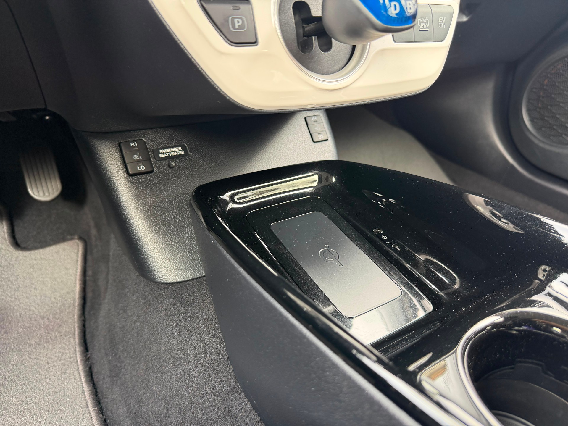 TOYOTA Prius 1.8 VVT-i Plug-in Hybrid Premium-image-15