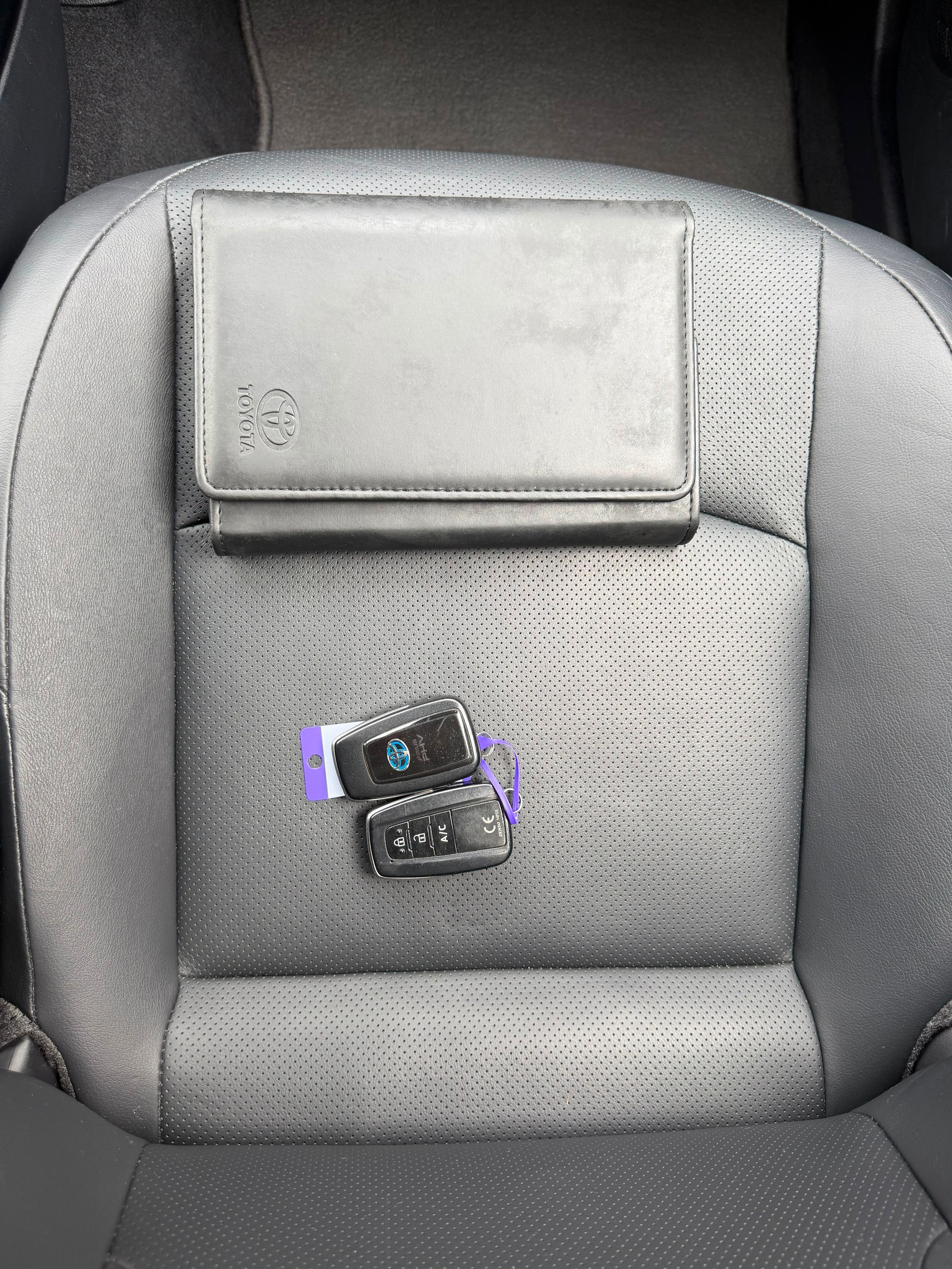 TOYOTA Prius 1.8 VVT-i Plug-in Hybrid Premium-image-21