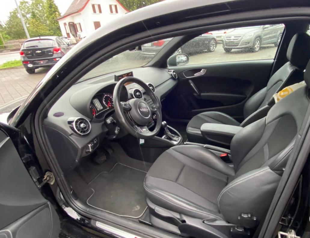 AUDI A1 1.4 TFSI Ambition S-Tronic-image-1