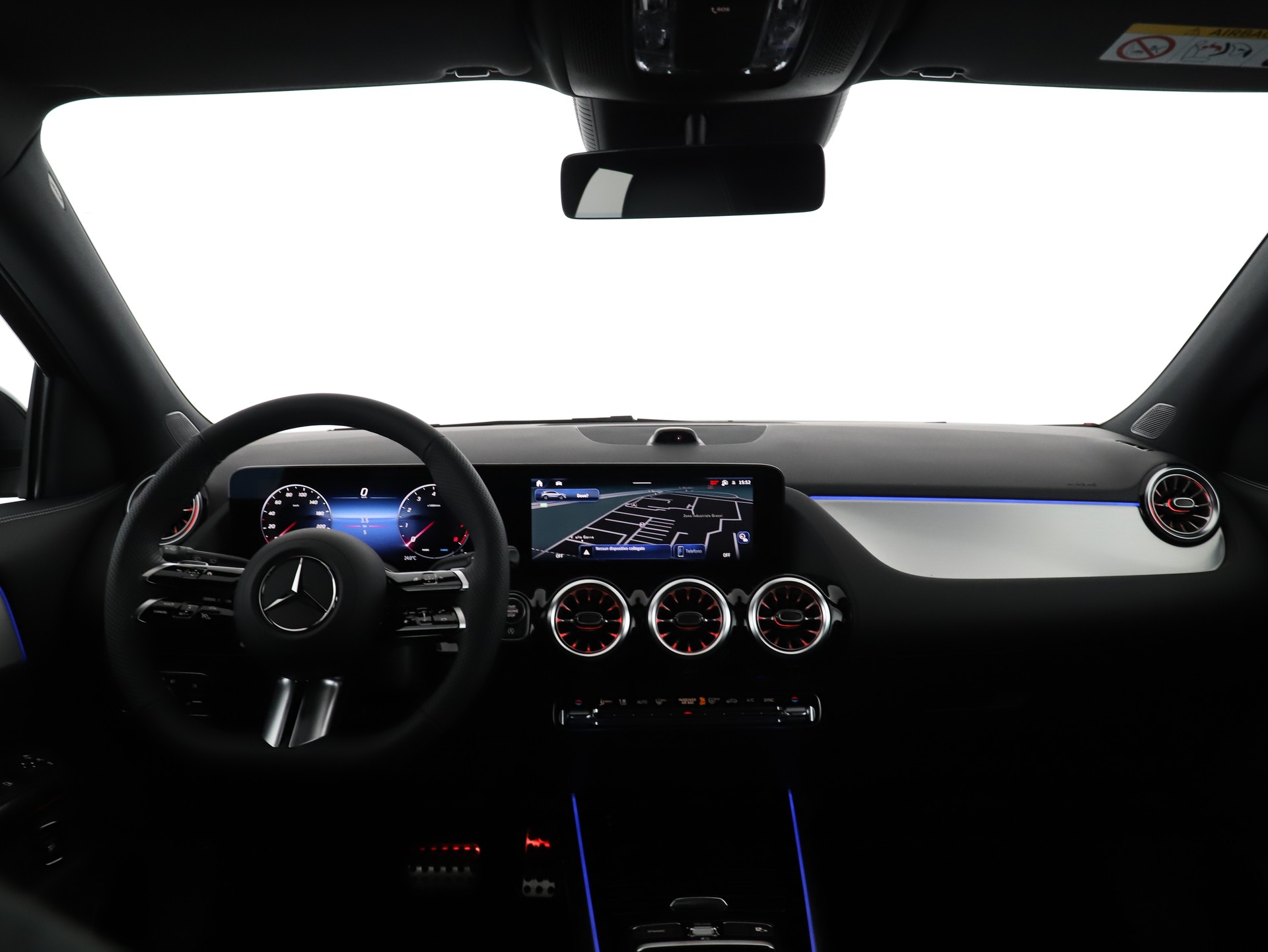 MERCEDES-BENZ GLA 200 Night Star 7G-D-image-11