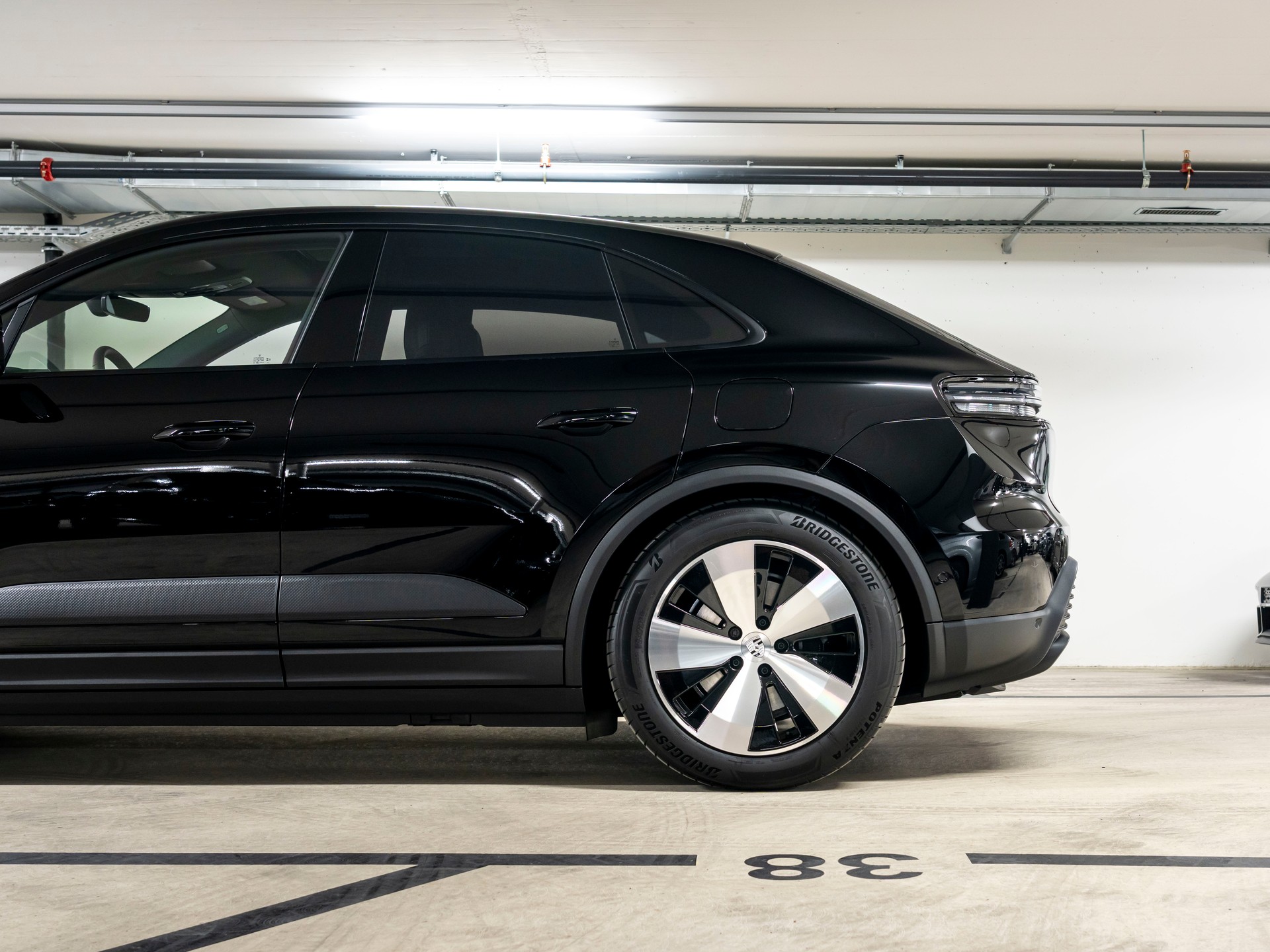 PORSCHE Macan 4 100kWh-image-7