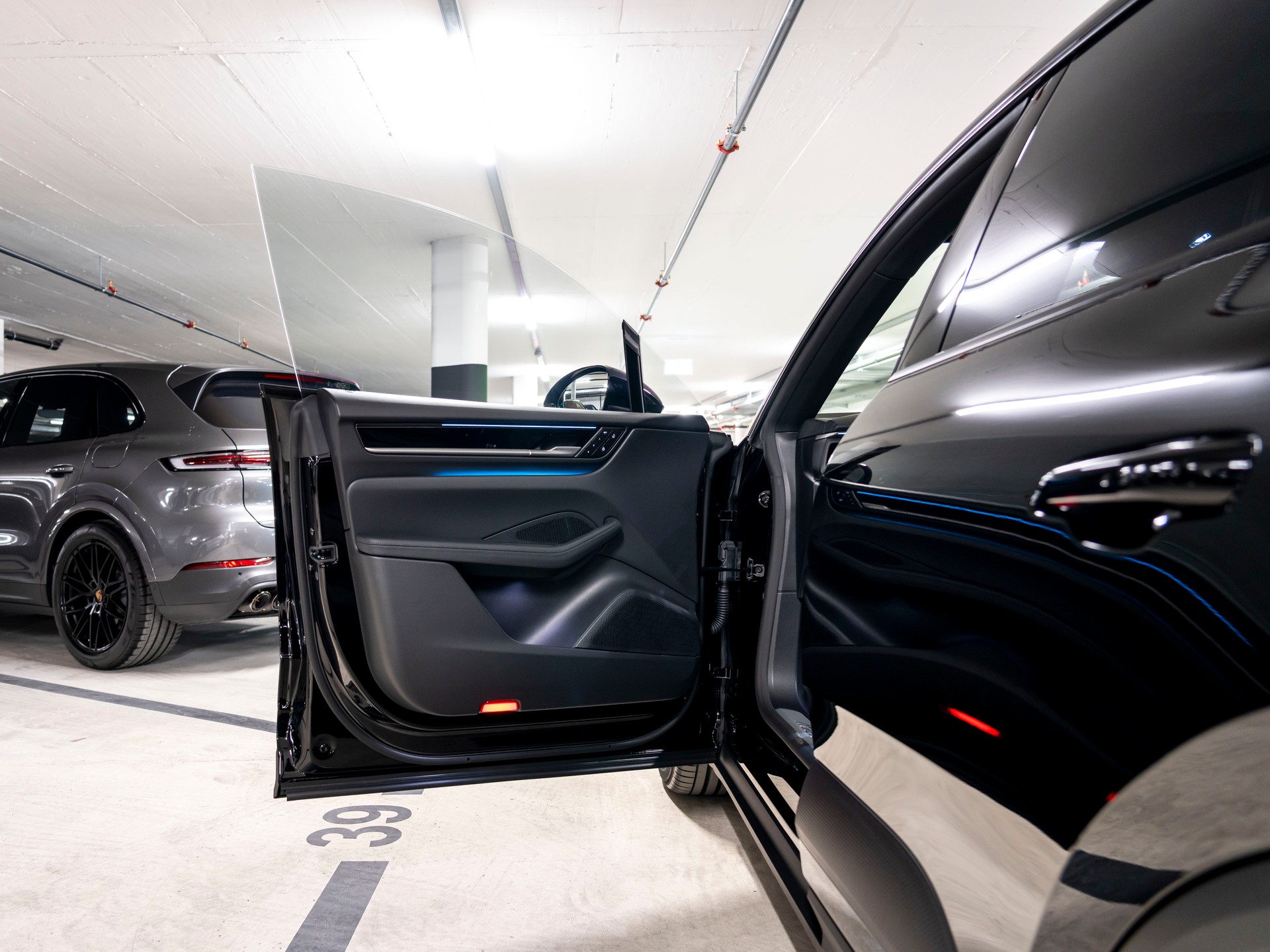 PORSCHE Macan 4 100kWh-image-18