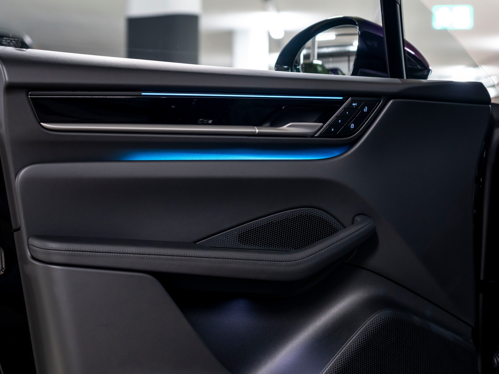 PORSCHE Macan 4 100kWh-image-17