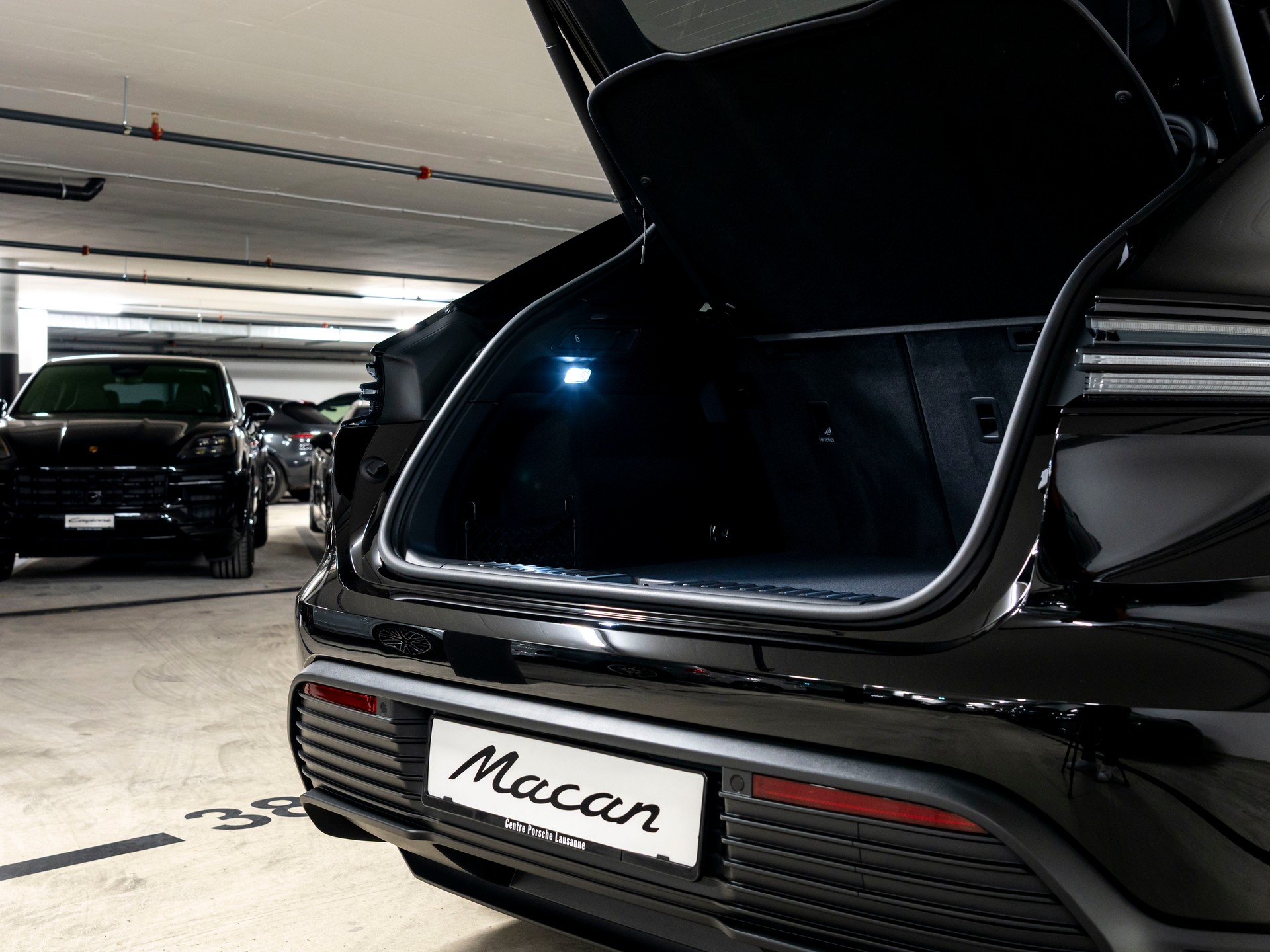 PORSCHE Macan 4 100kWh-image-25