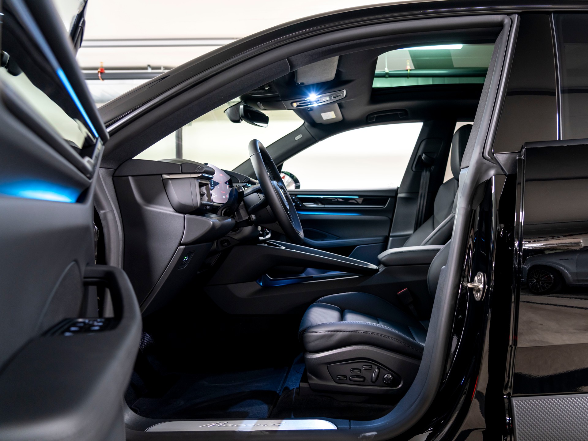 PORSCHE Macan 4 100kWh-image-15