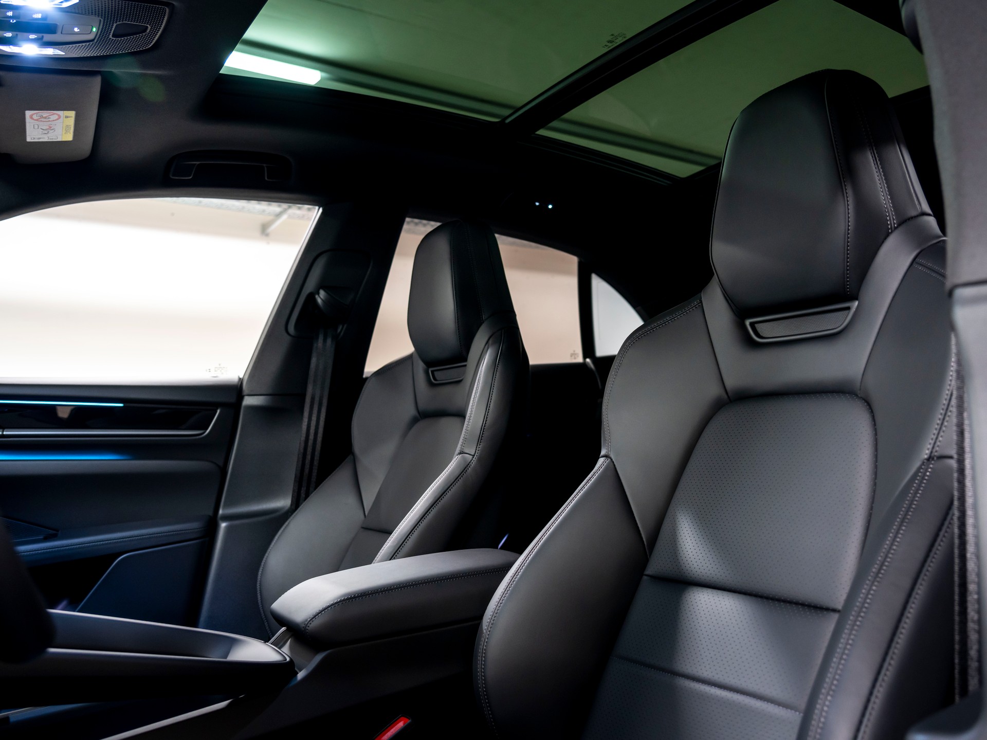 PORSCHE Macan 4 100kWh-image-11