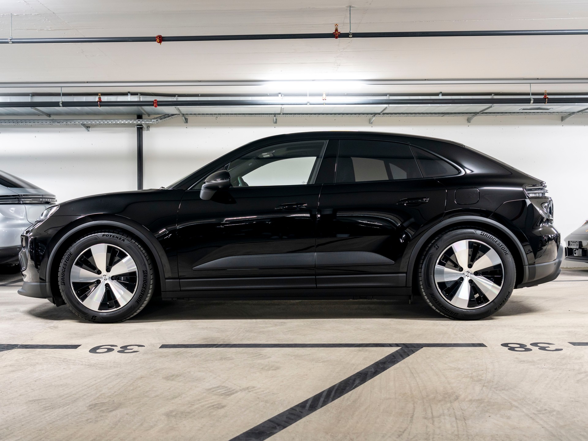 PORSCHE Macan 4 100kWh-image-1