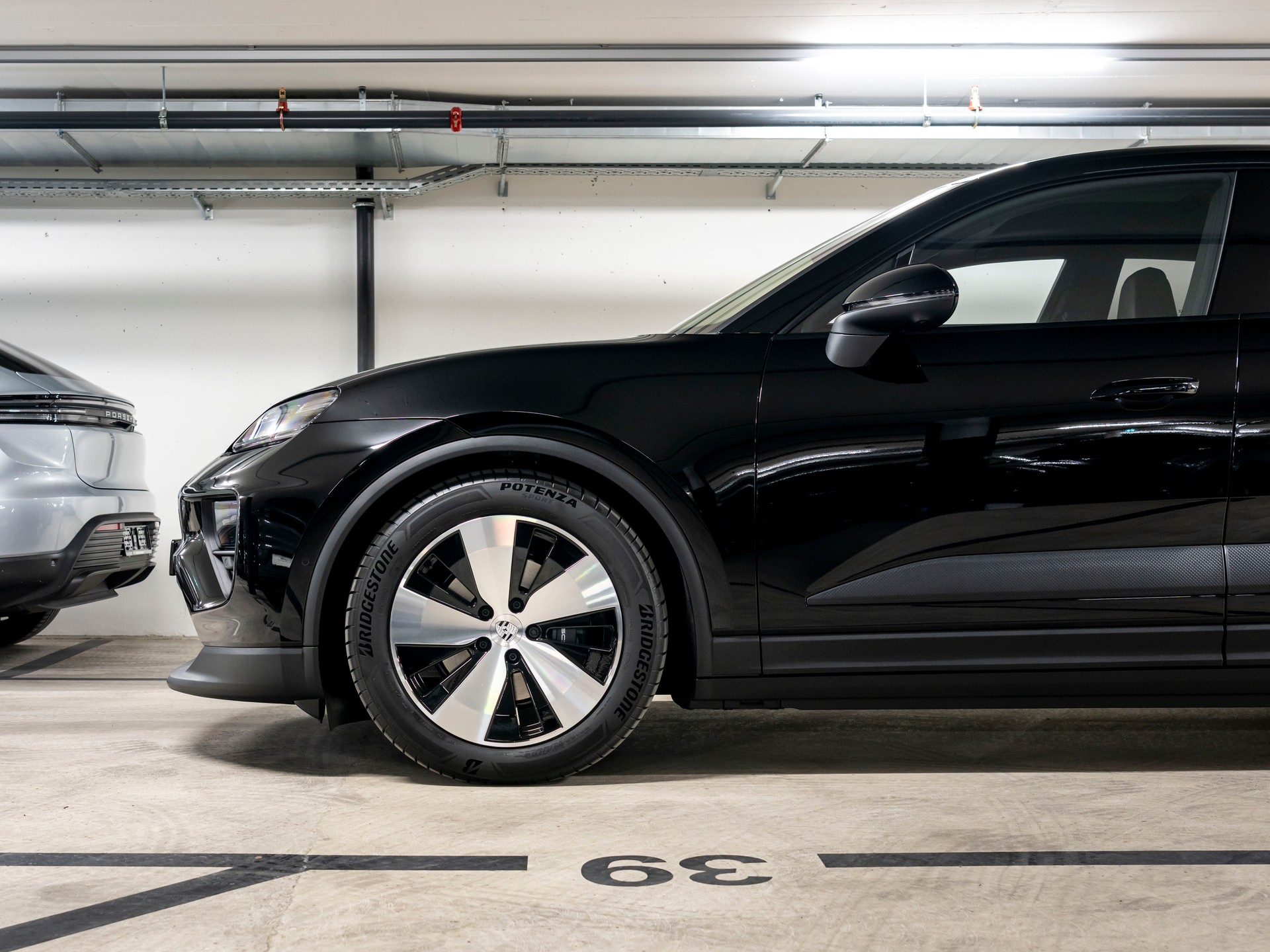 PORSCHE Macan 4 100kWh-image-6