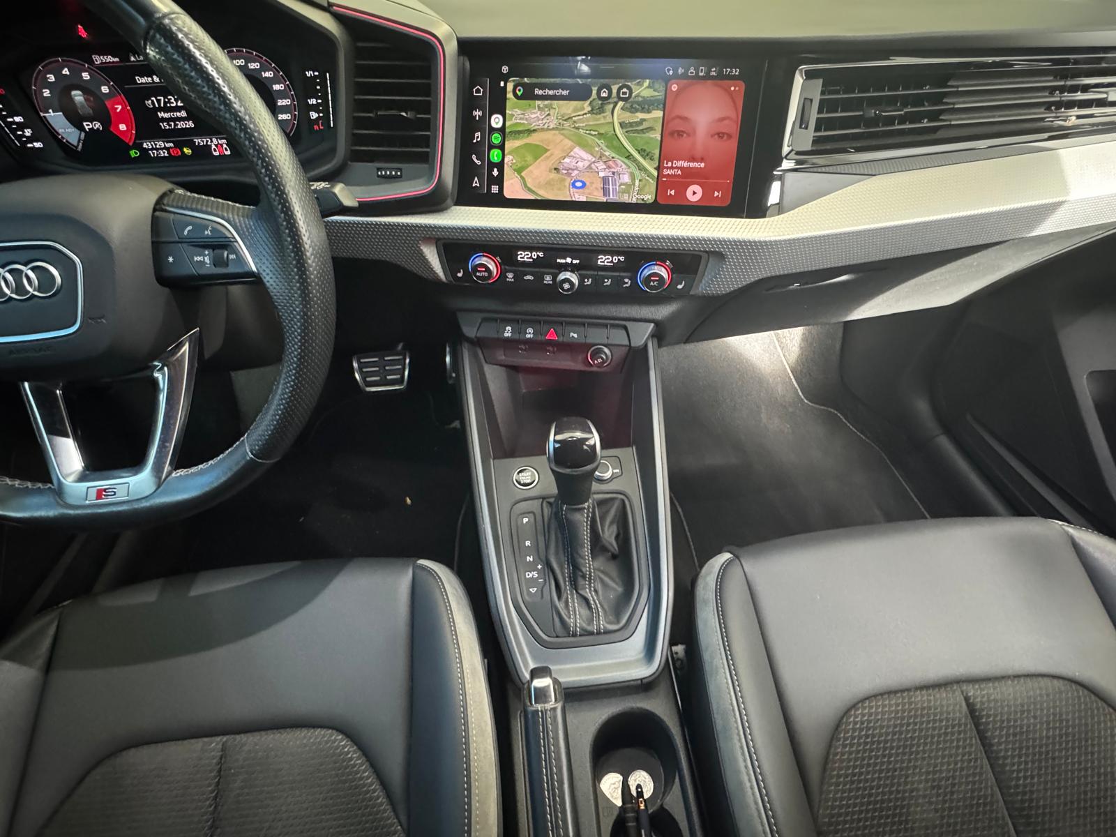 AUDI A1 Sportback 35 TFSI S Line S-tronic-image-13