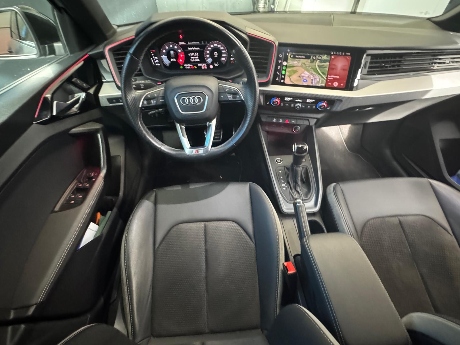 AUDI A1 Sportback 35 TFSI S Line S-tronic-image-14