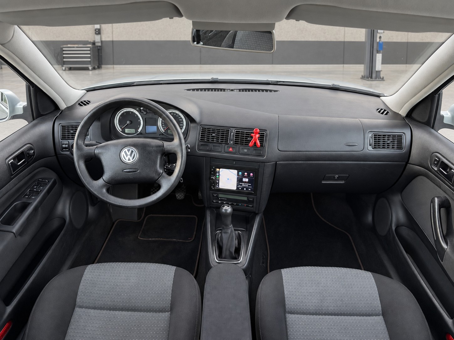 VW Golf Variant 2.0 Comfortline-image-9