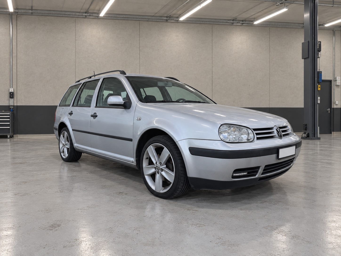 VW Golf Variant 2.0 Comfortline-image-8