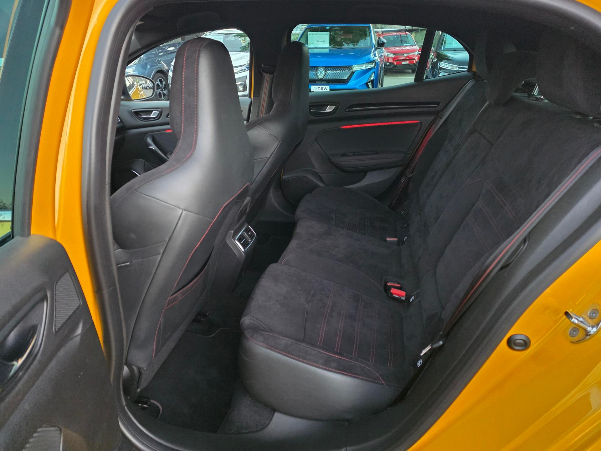 RENAULT Mégane Berline R.S. 280 EDC E6Dt-image-6