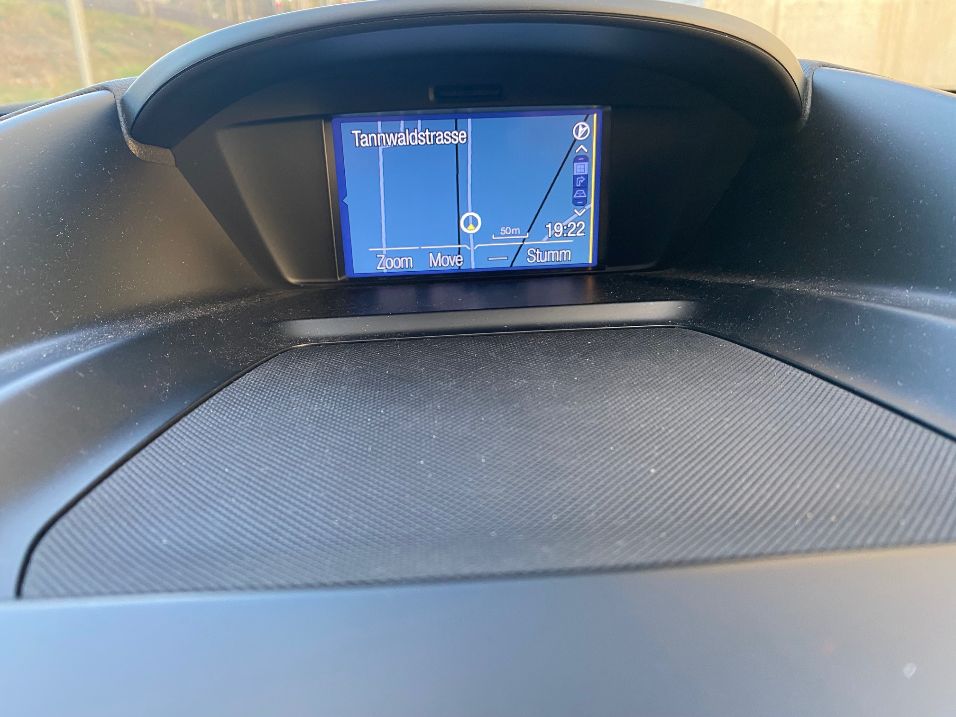 FORD Kuga 2.0 TDCi Titanium S 4WD PowerShift-image-9