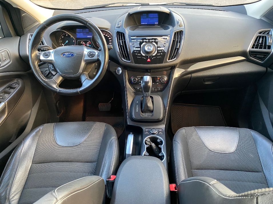 FORD Kuga 2.0 TDCi Titanium S 4WD PowerShift-image-4
