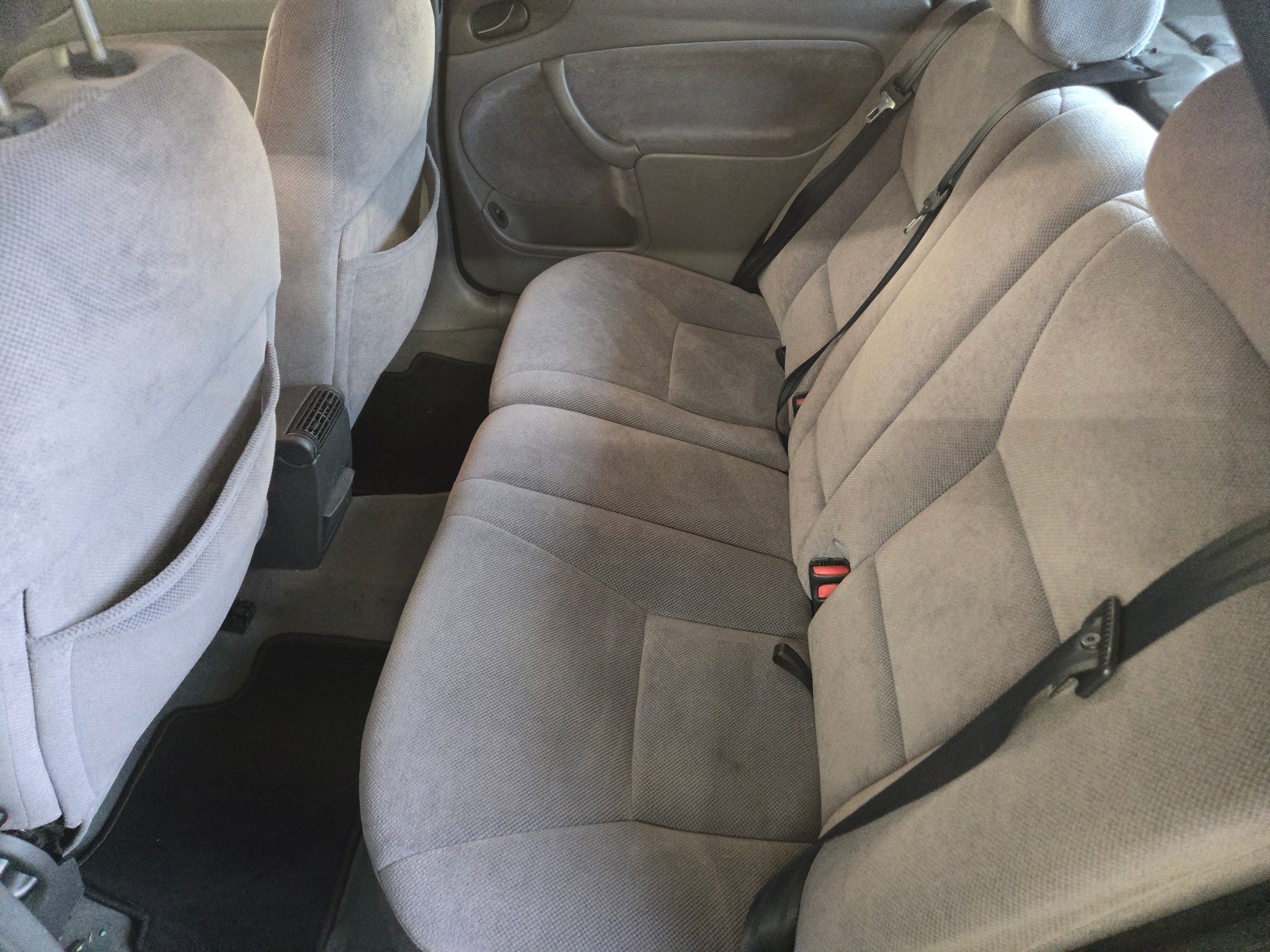 SAAB 9-3 2.0i-16-image-13