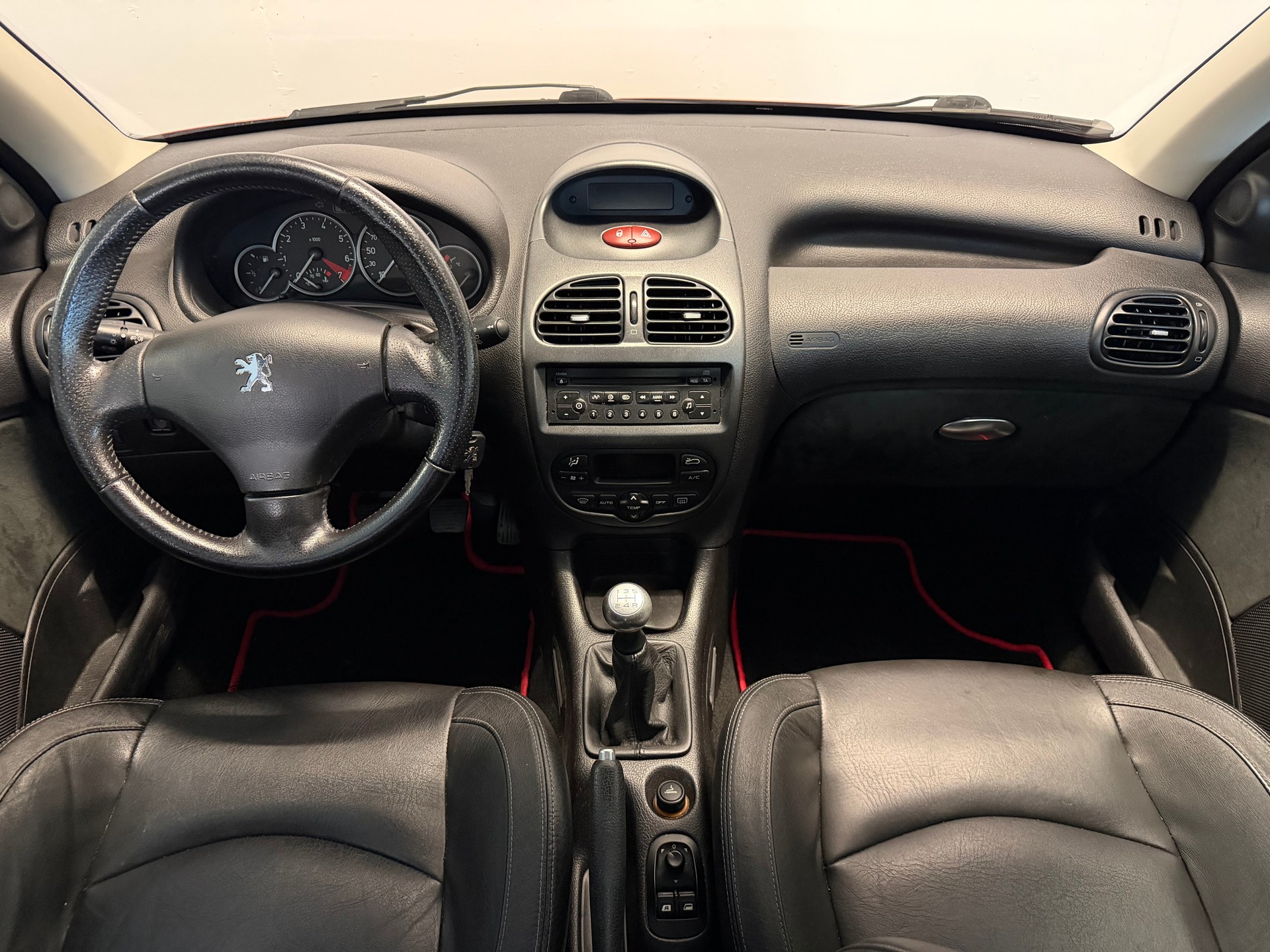 PEUGEOT 206 1.6 16V Platinum-image-11