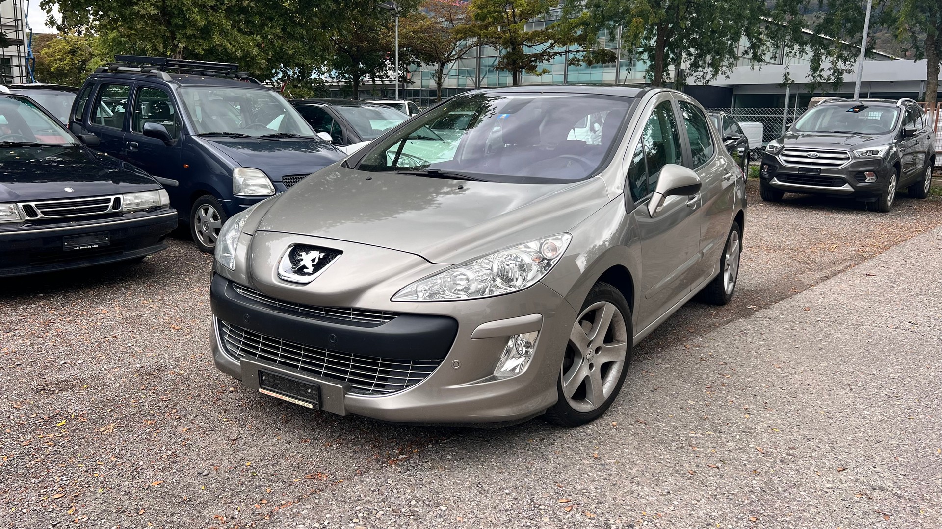 PEUGEOT 308 1.6 16V T Black&Silver Automatic-image-0