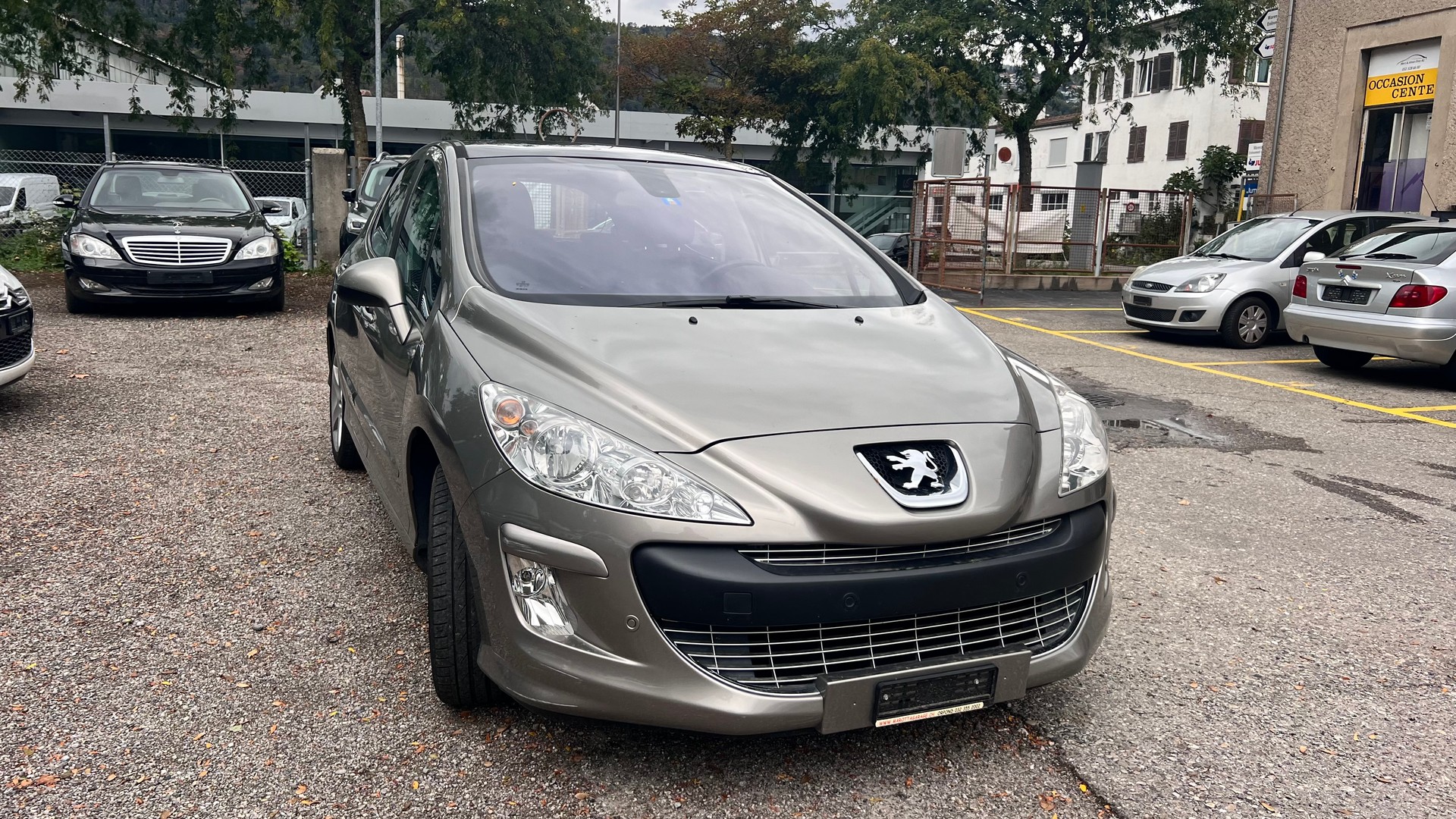 PEUGEOT 308 1.6 16V T Black&Silver Automatic-image-1