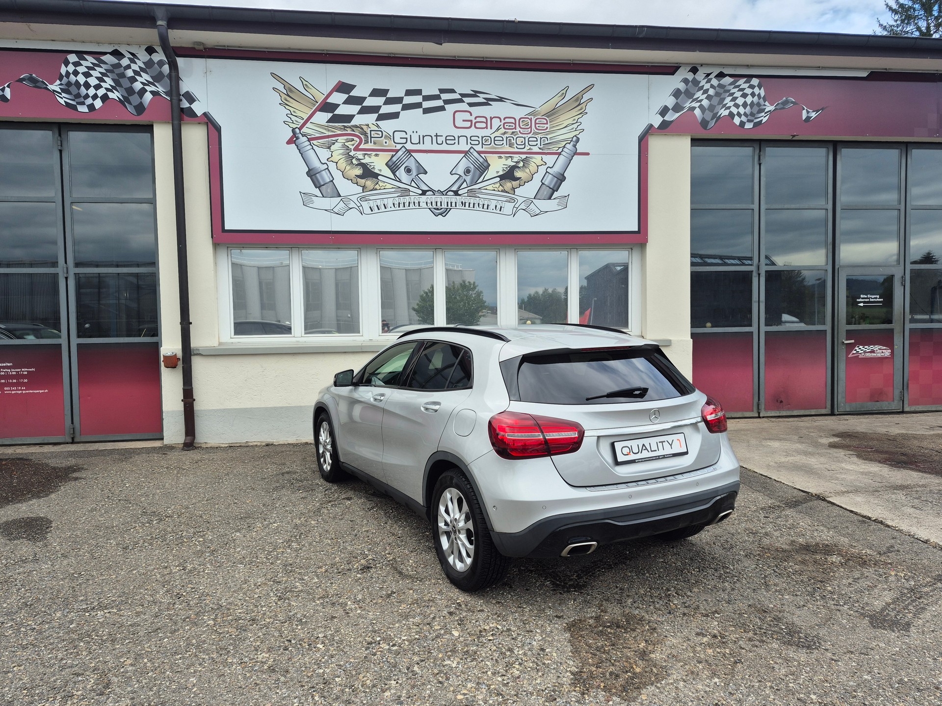 MERCEDES-BENZ GLA 200 7G-DCT-image-5