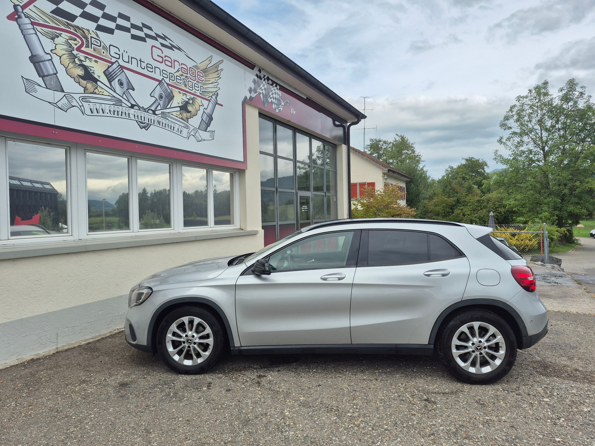 MERCEDES-BENZ GLA 200 7G-DCT-image-6