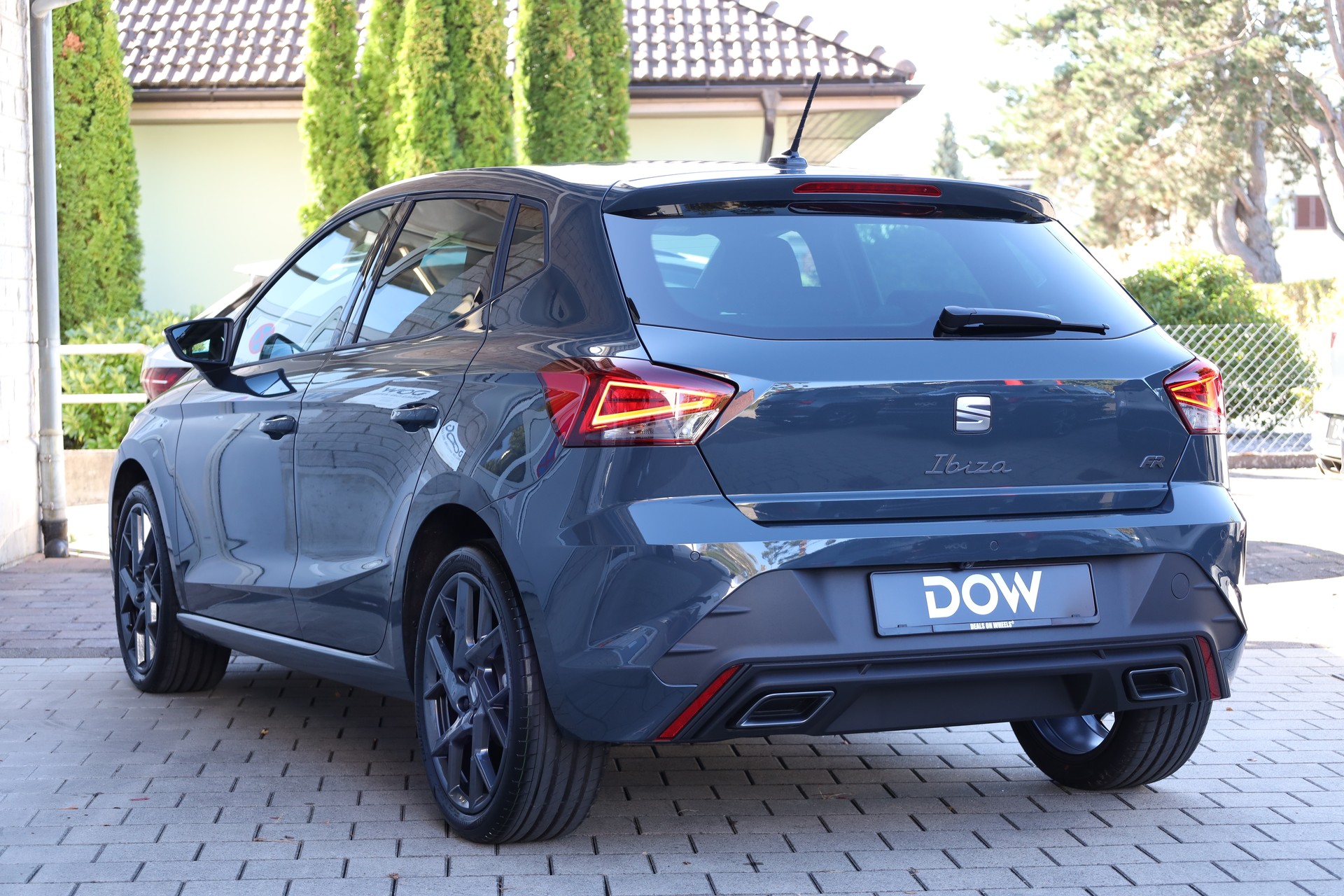 SEAT Ibiza 1.0 TSI 115 FR DSG-image-3