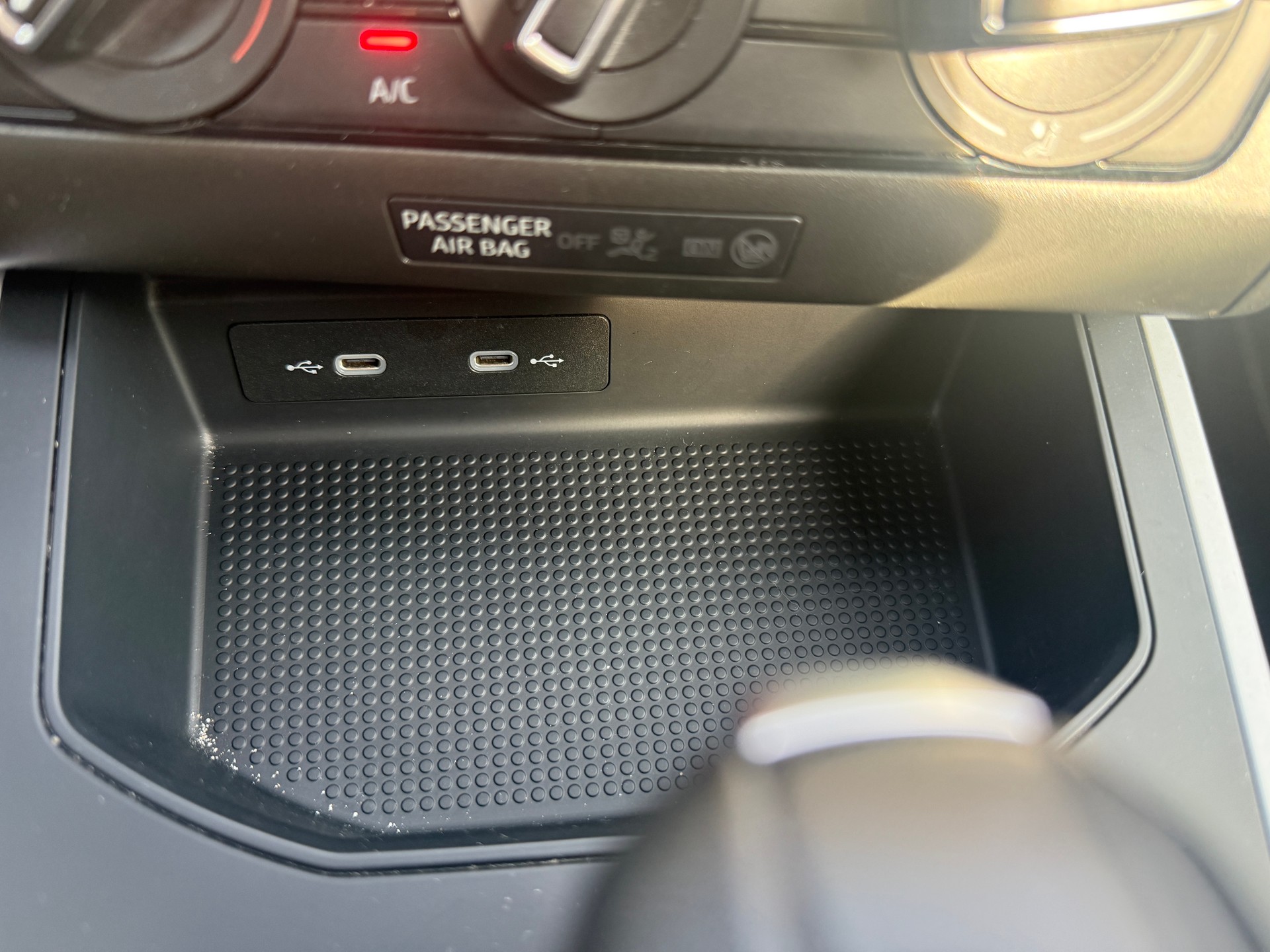 SEAT Arona 1.0 TSI Eco Style DSG *** HERSTELLERGARANTIE BIS 04.2027***-image-18