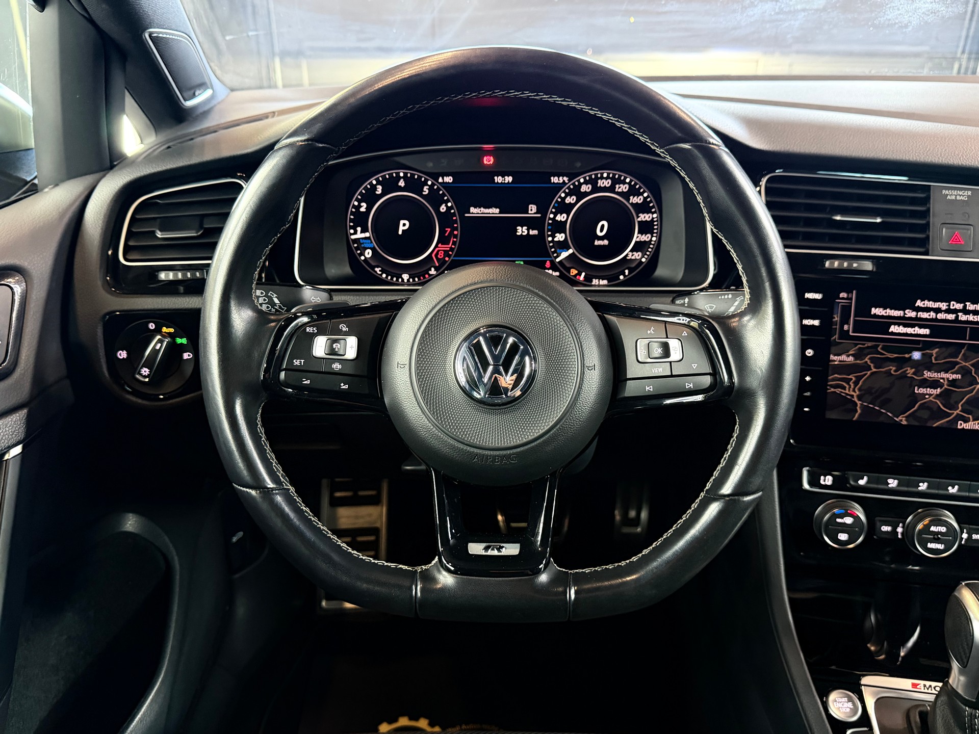 VW Golf 2.0 TSI R 4Motion DSG-image-13
