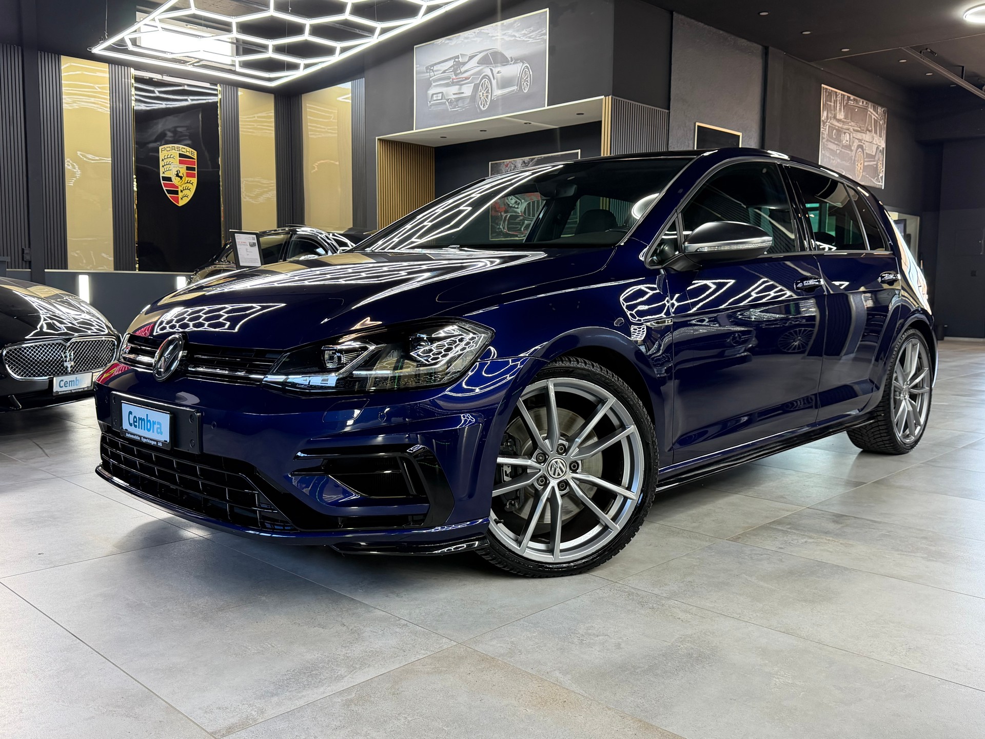VW Golf 2.0 TSI R 4Motion DSG-image-0