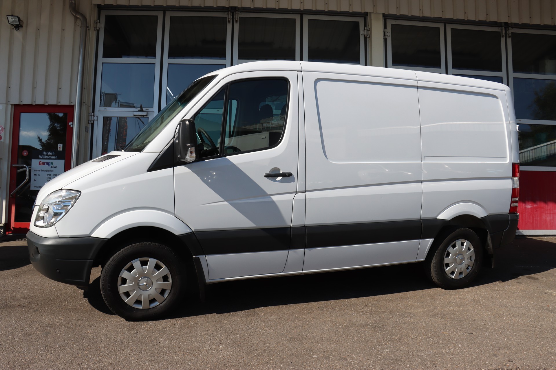 MERCEDES-BENZ Sprinter 316 CDI Kompakt Automat-image-4