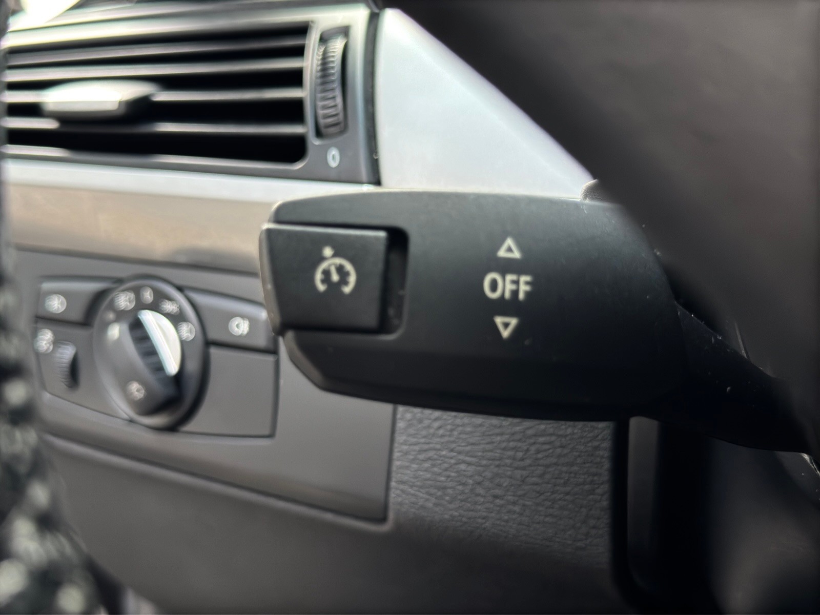 BMW X6 xDrive 35i Steptronic-image-17